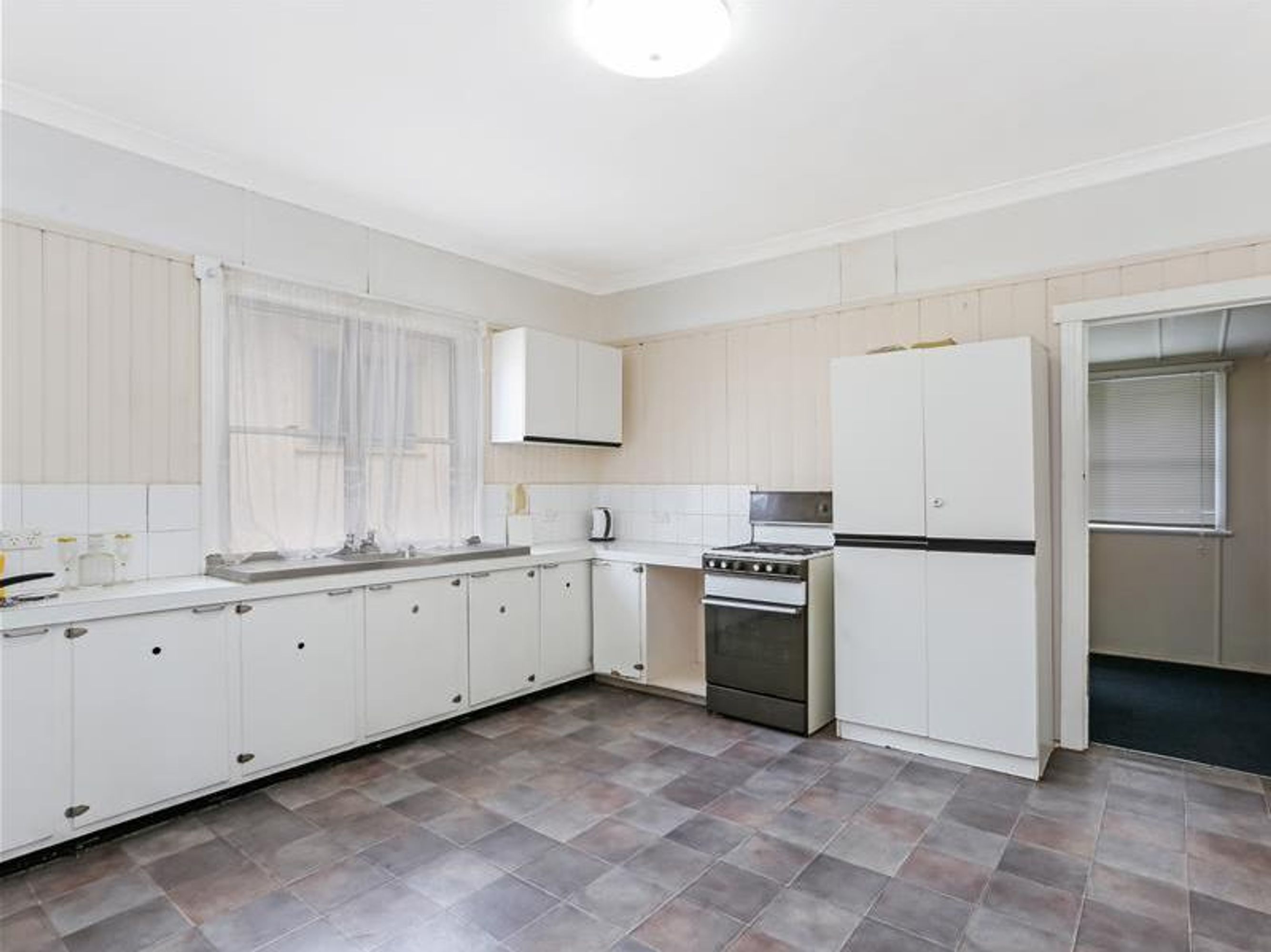 203 Powell Street, Grafton - Thumbnail 3
