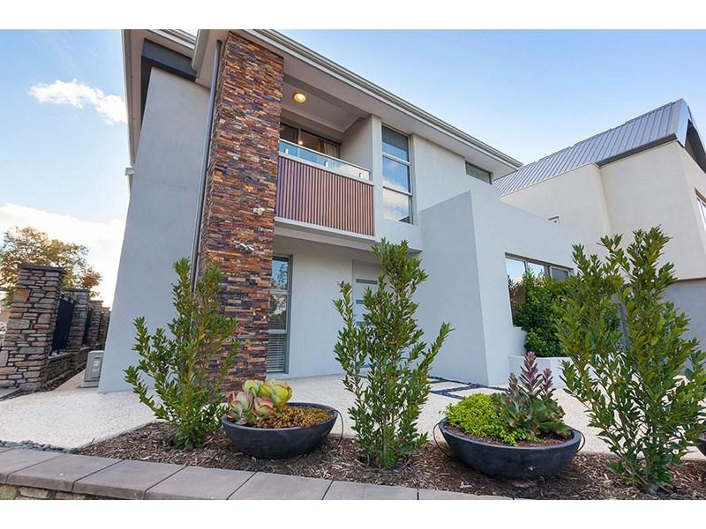 15 Mountainbell Road, Churchlands, WA 6018, Churchlands - Thumbnail 2