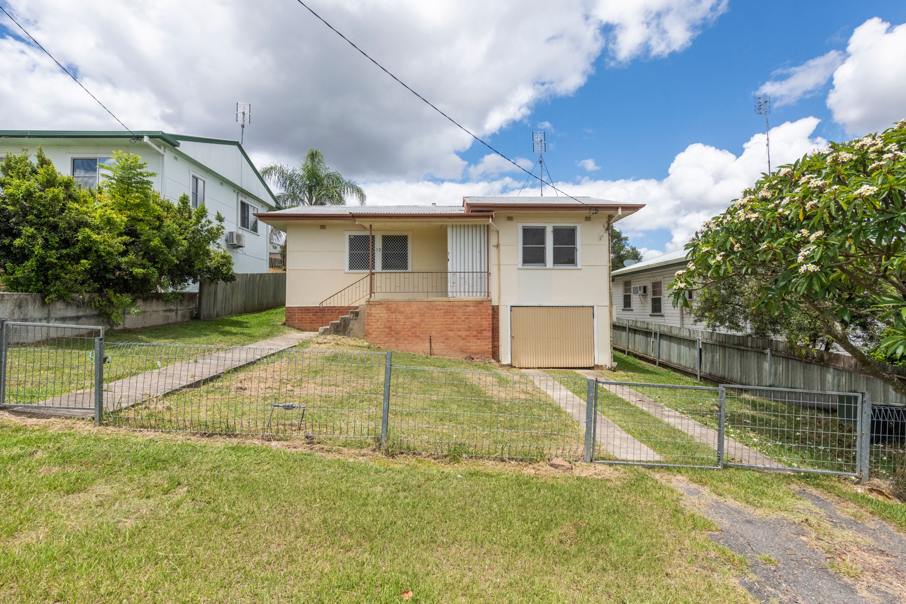 13 McGuren Street