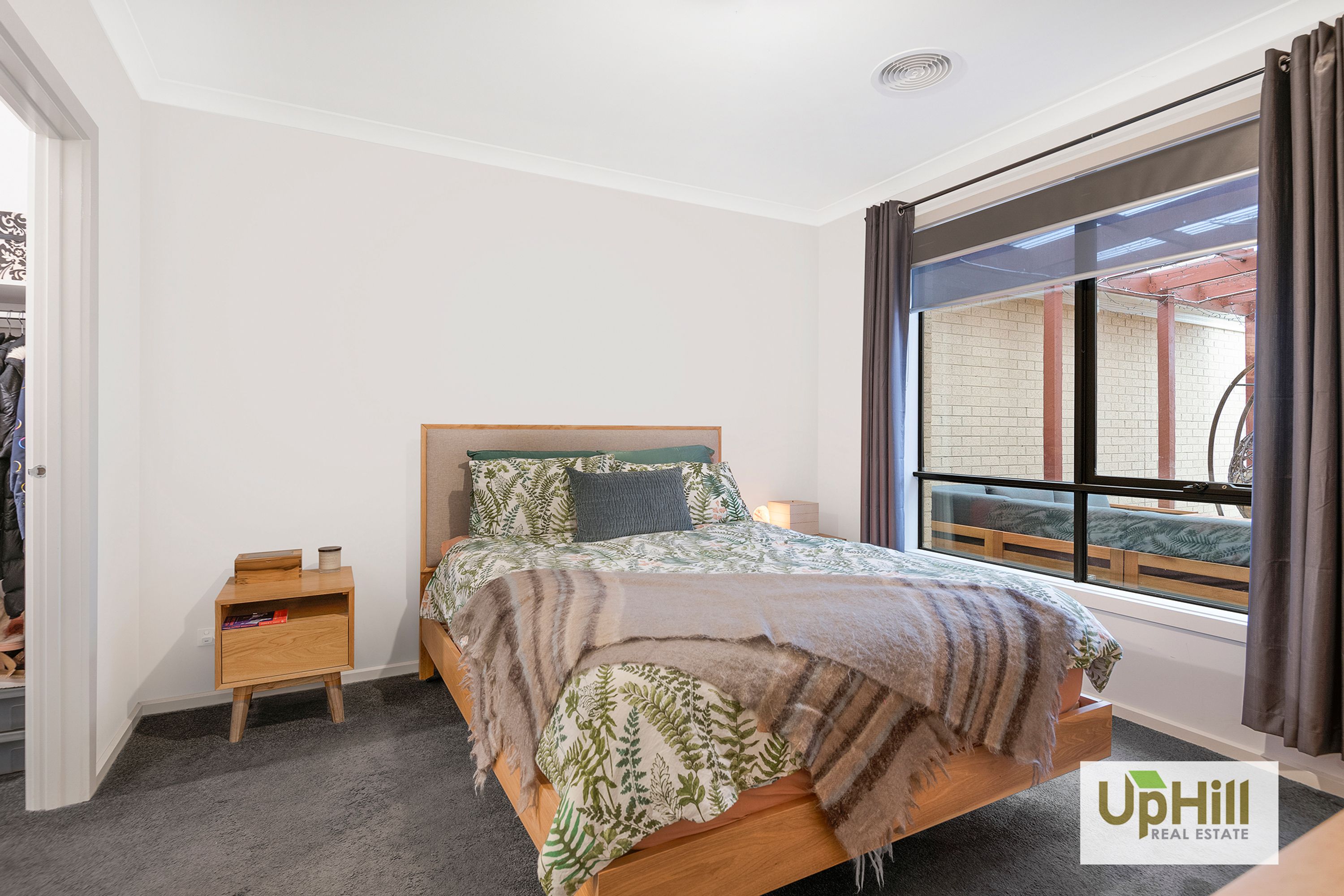 9 Emanda Lane, Clyde North - Thumbnail 4