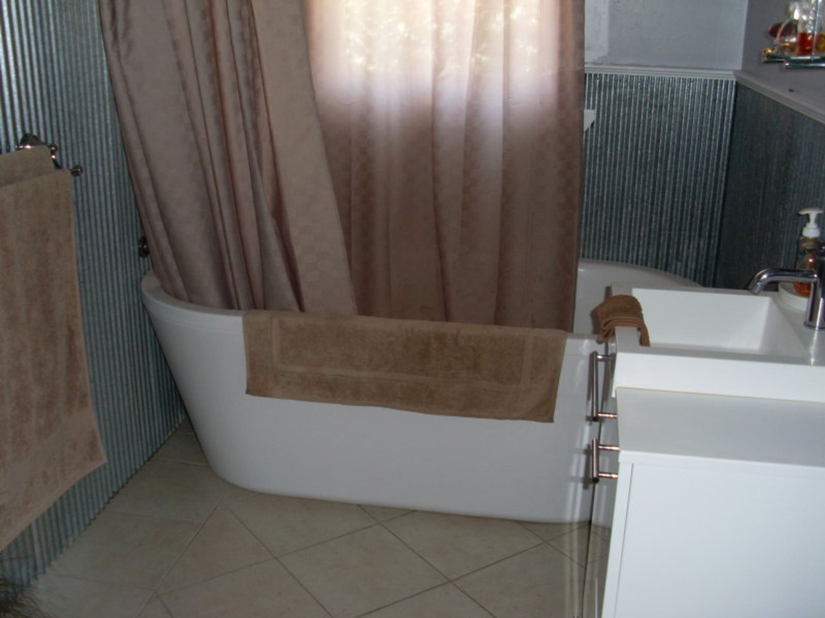 6 Federation Avenue, Horsham VIC 3400, Horsham - Thumbnail 3