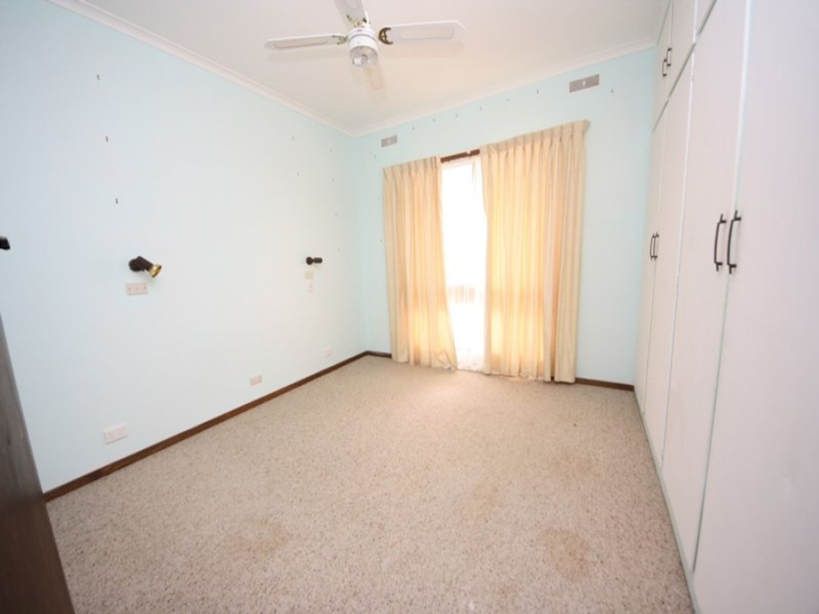 9 Queen Street, Horsham VIC 3400, Horsham - Thumbnail 4