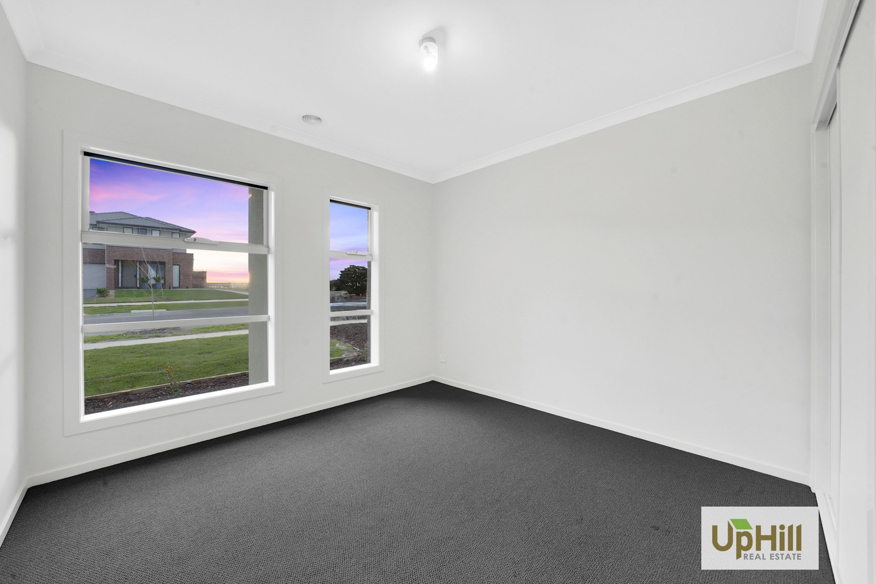 22 Newbolt Parade, Clyde North - Thumbnail 6