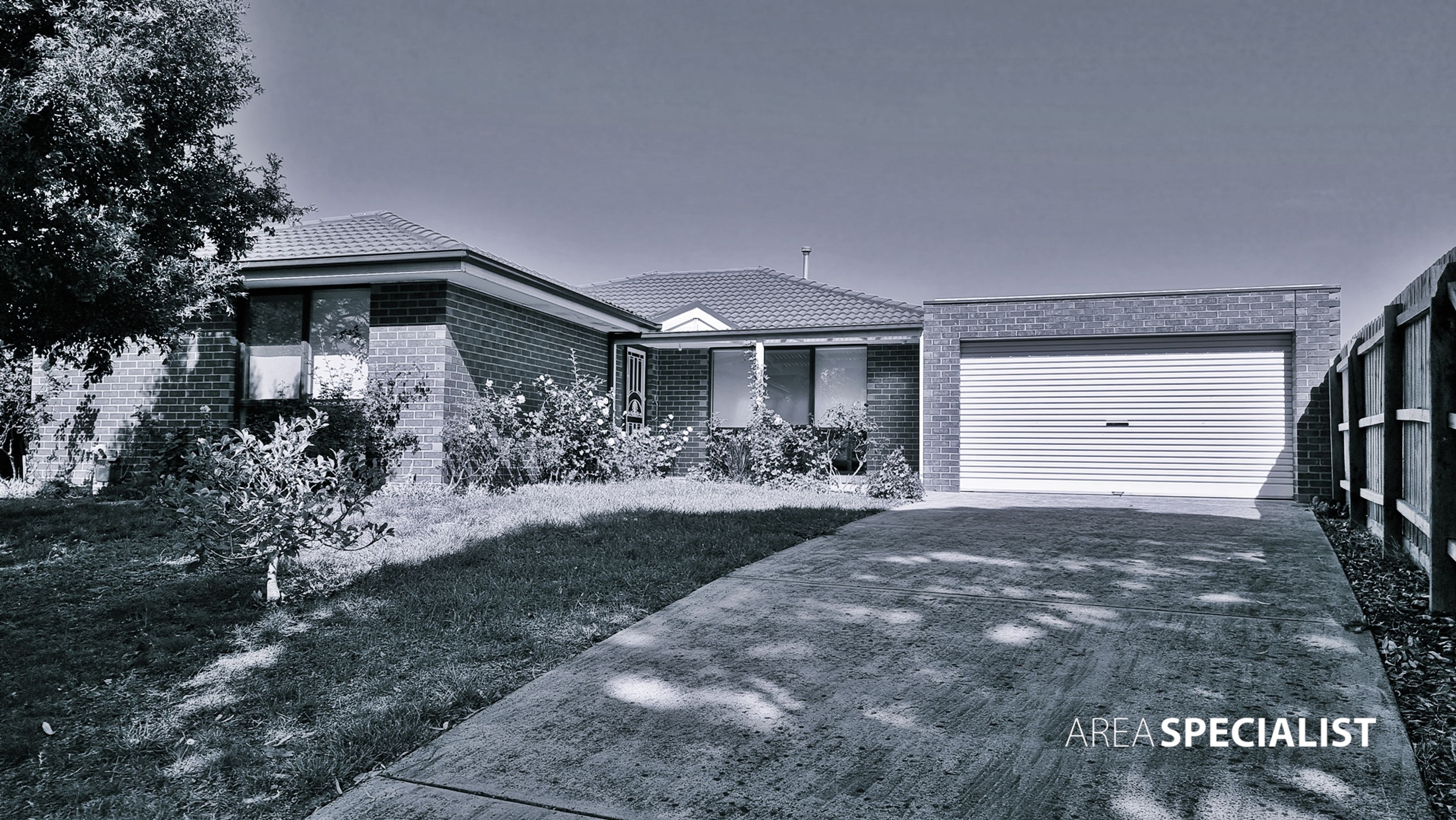 32 Duncan Drive, Pakenham - Image 1