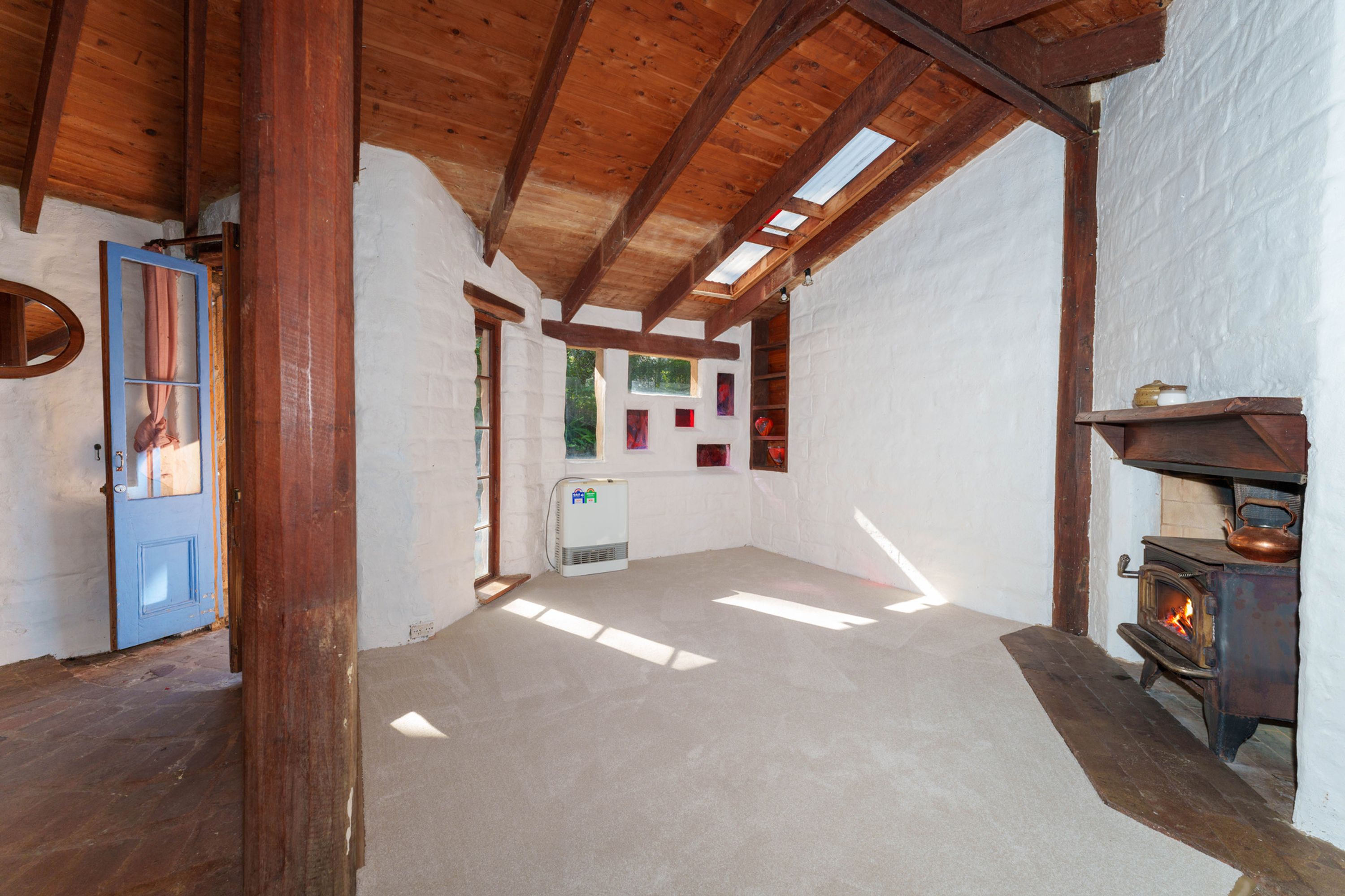 127 Henderson Road, Wentworth Falls - Thumbnail 3