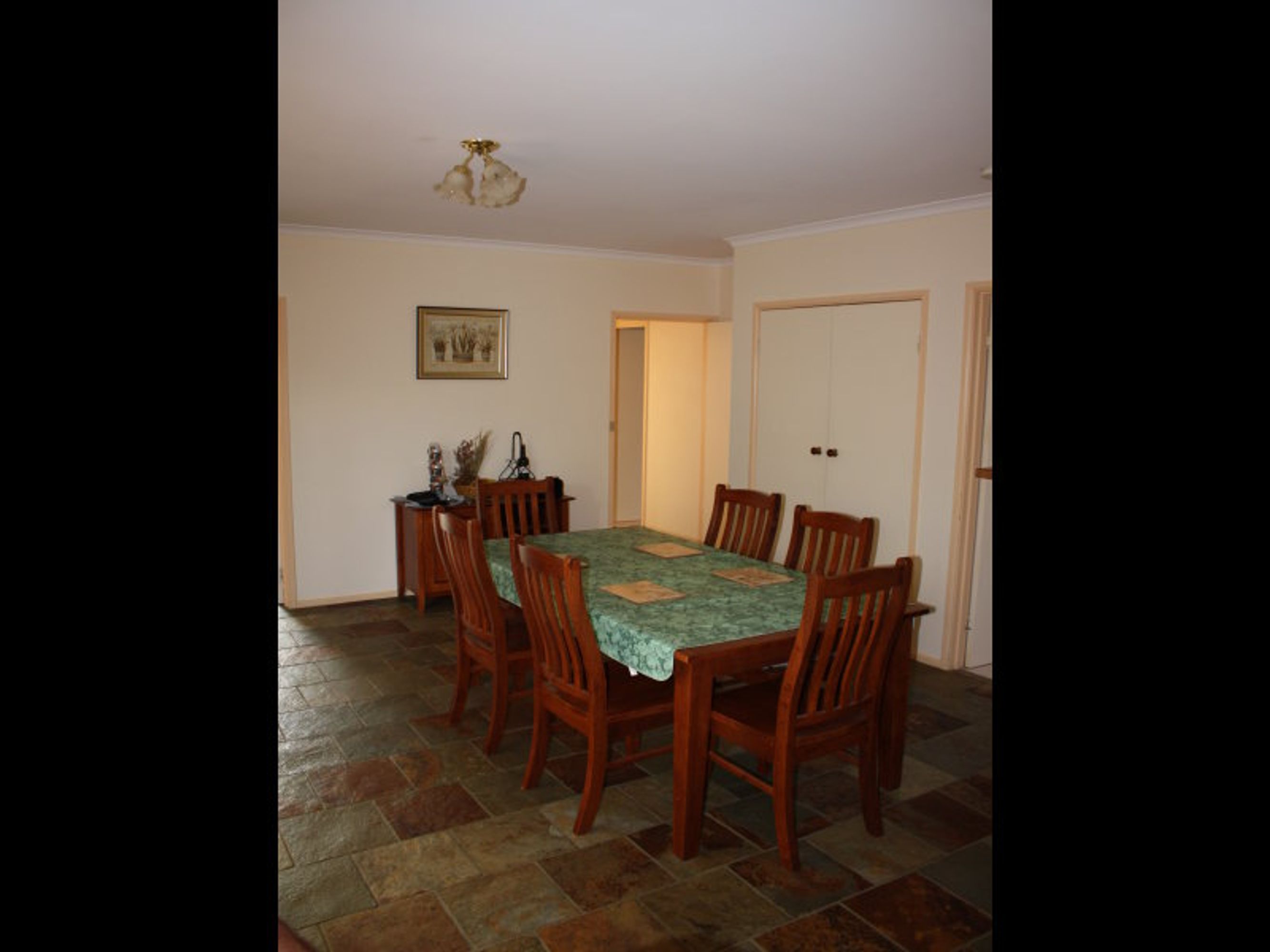 9 DeCastella Drive, Horsham VIC 3400, Horsham - Thumbnail 2
