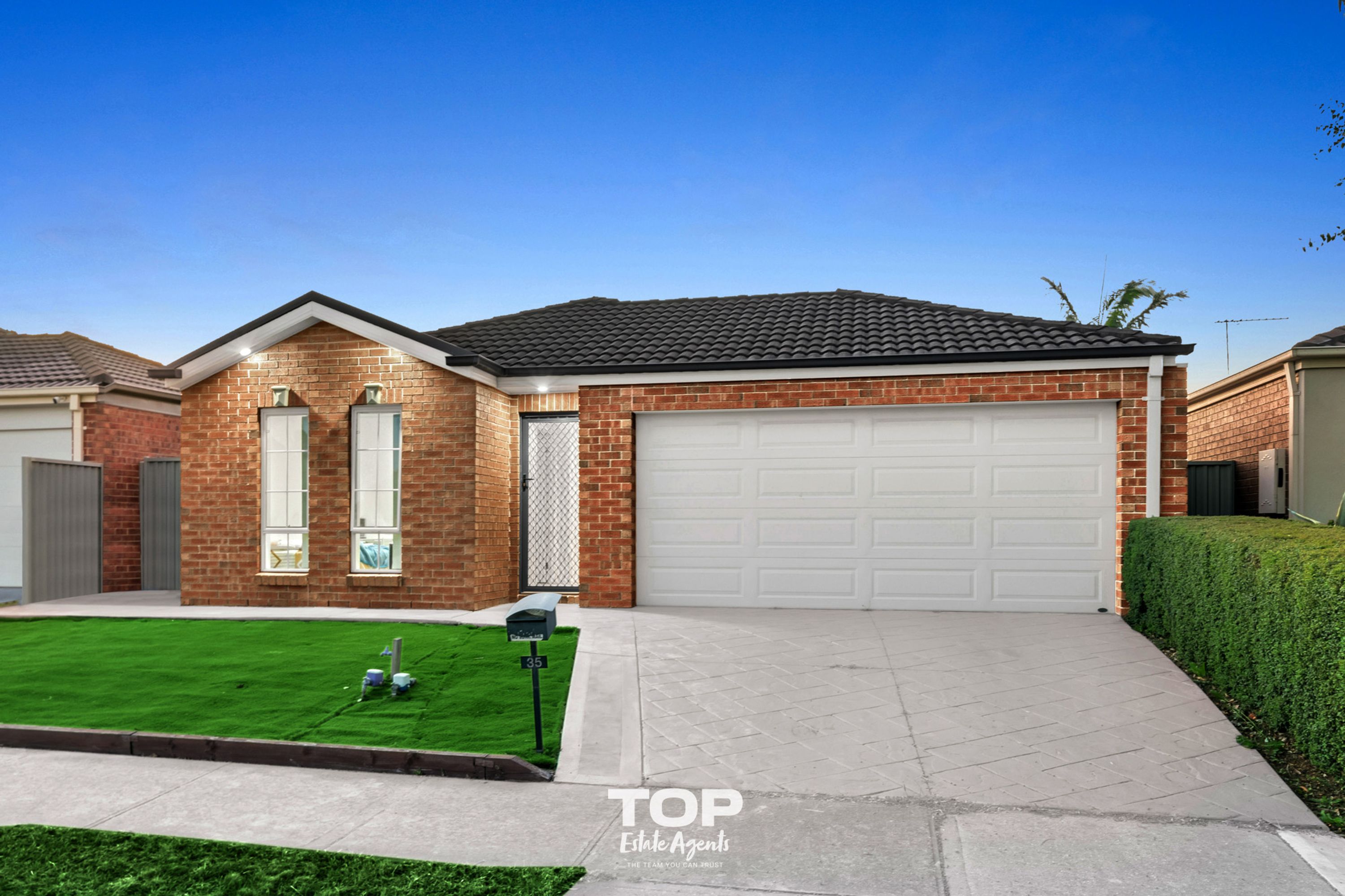35 Archers Field Drive, Cranbourne East - Thumbnail 3