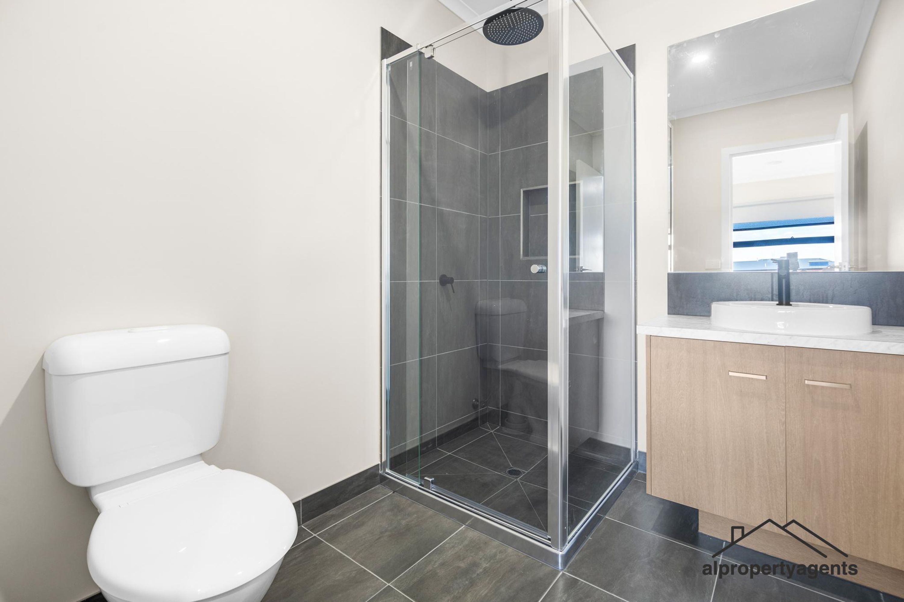 13 Treacey Street, Horsham VIC 3400, Horsham - Thumbnail 7