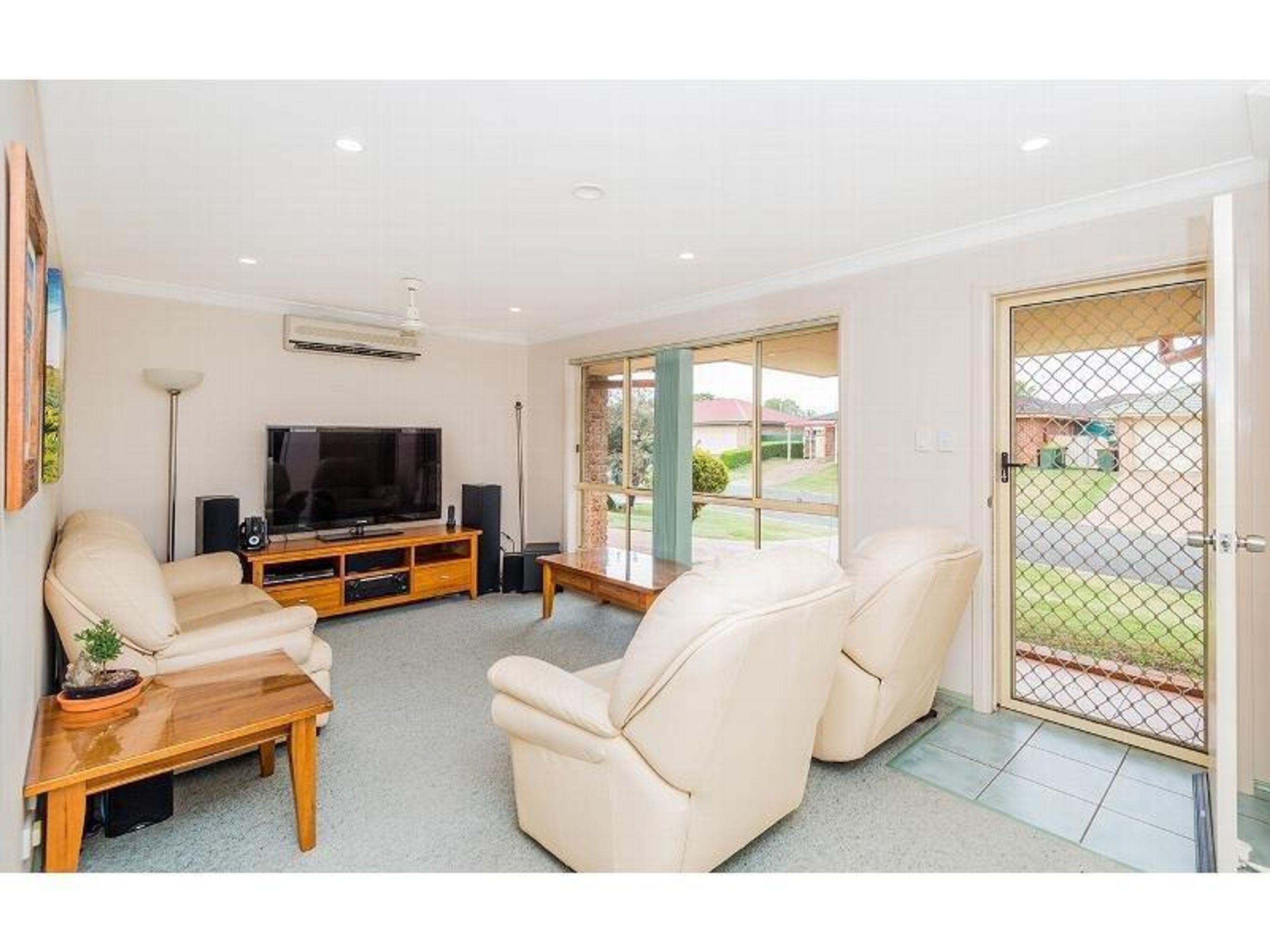 3 North Meadow Drive, Grafton - Thumbnail 3