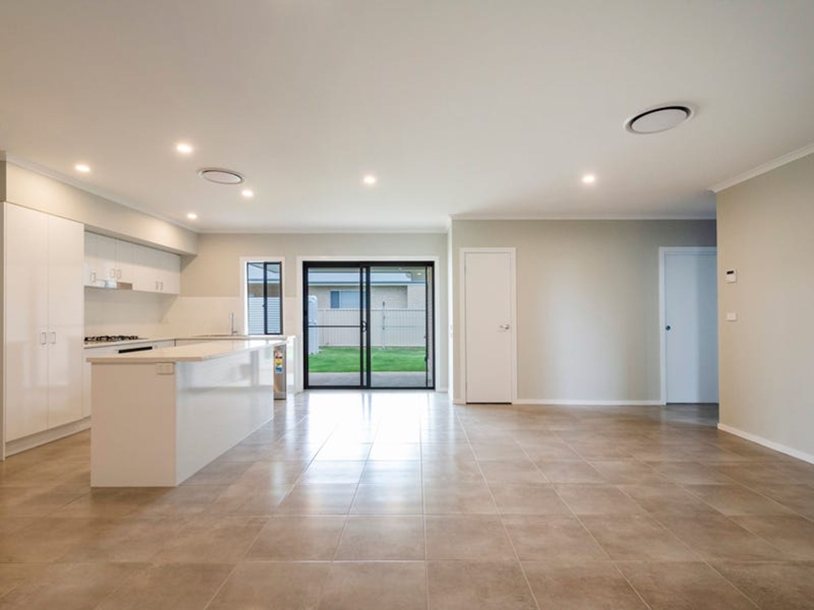 1A Rivertop Crescent, Junction Hill - Thumbnail 6