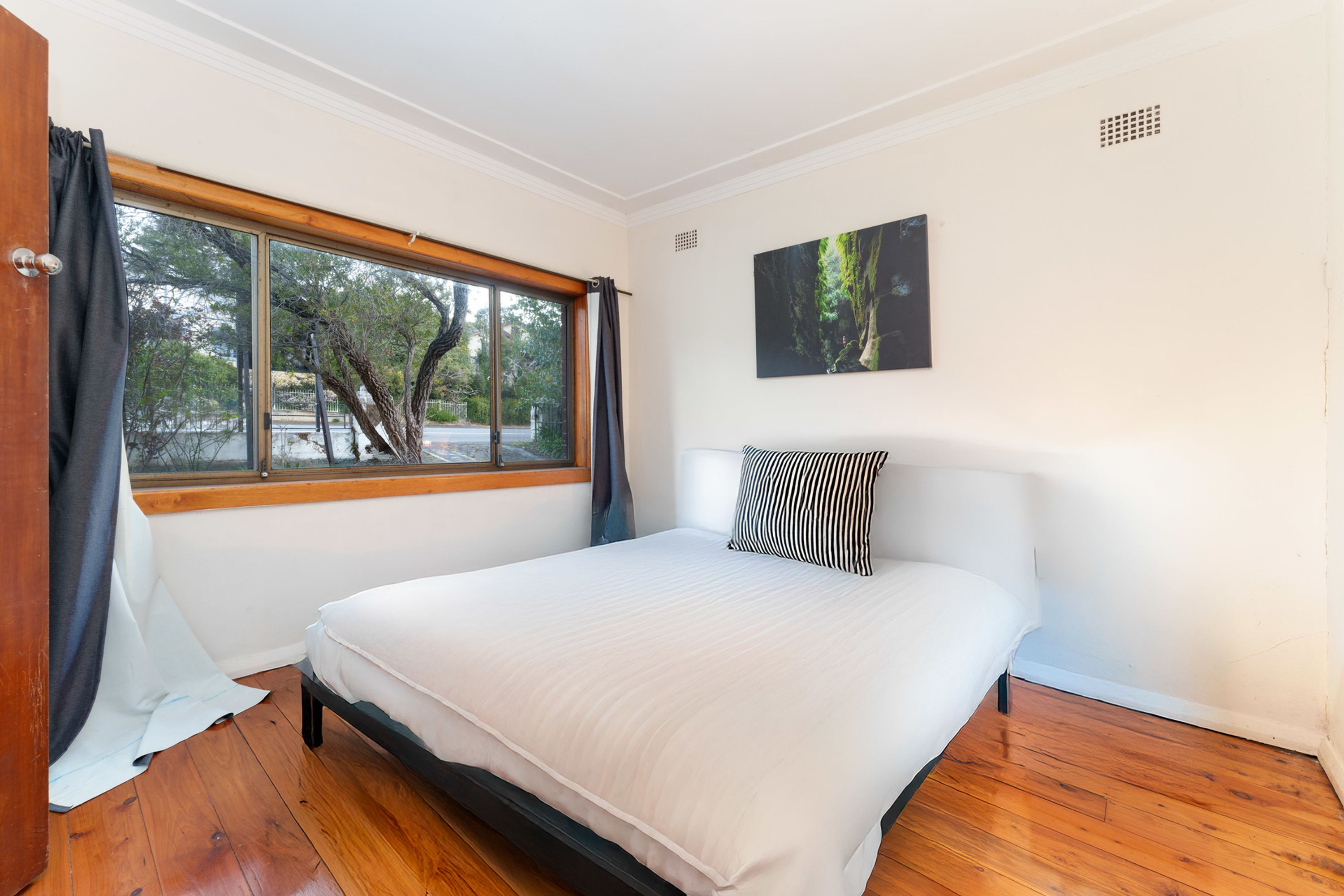 46 Lovel Street, Katoomba - Thumbnail 4