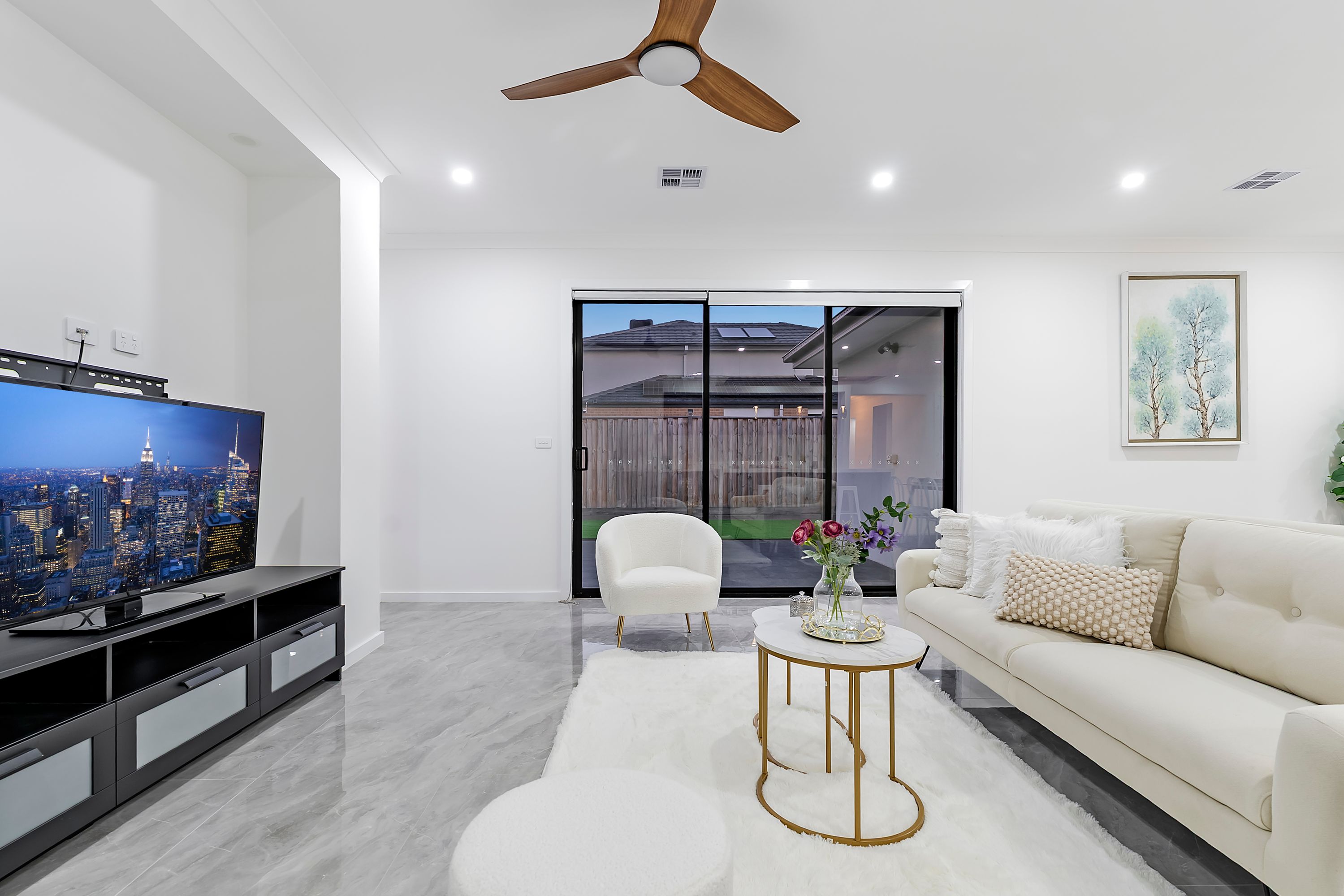 1 Coyote Road, Clyde North - Thumbnail 6