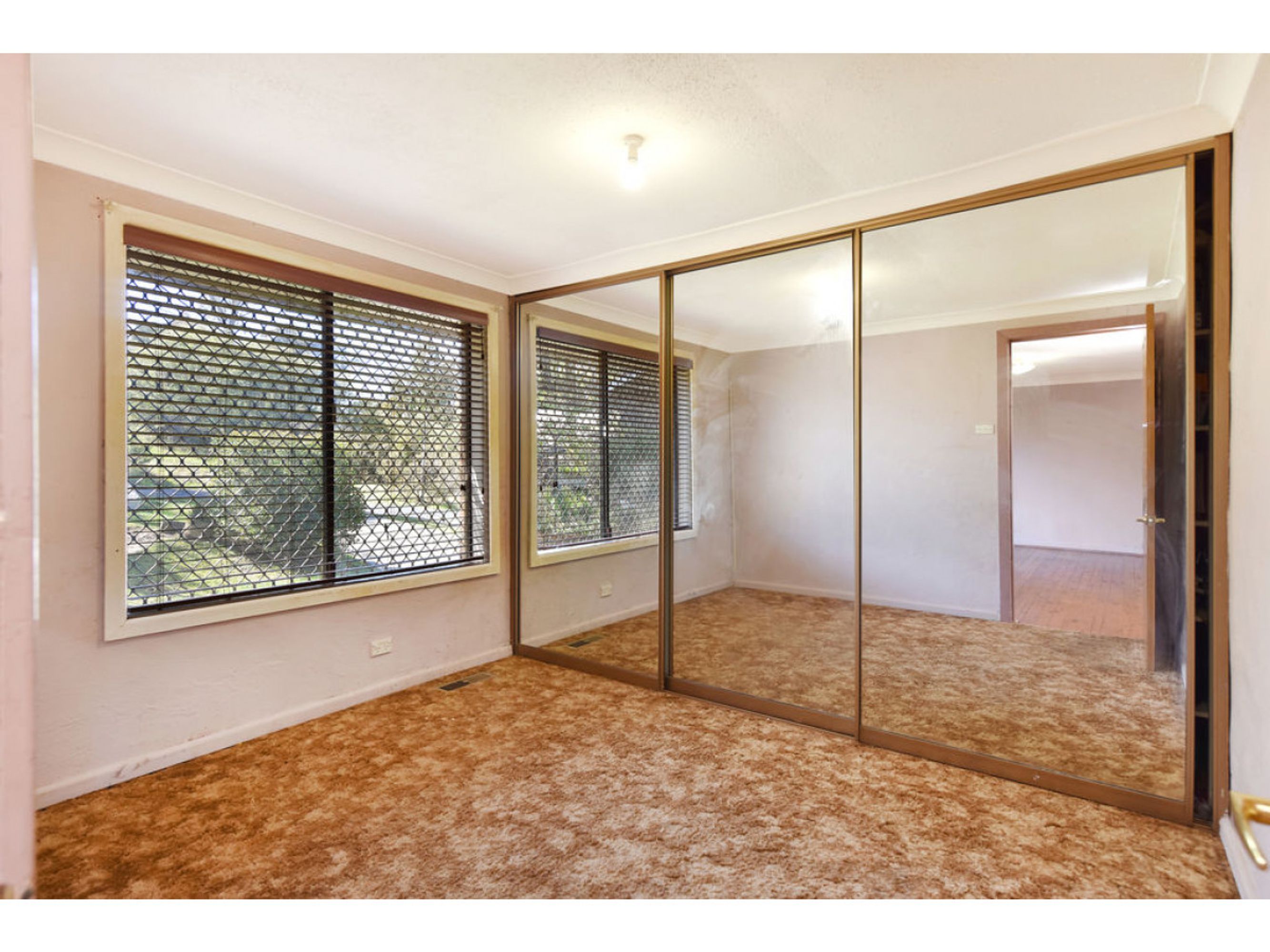 2 Barton Street, Katoomba - Thumbnail 8
