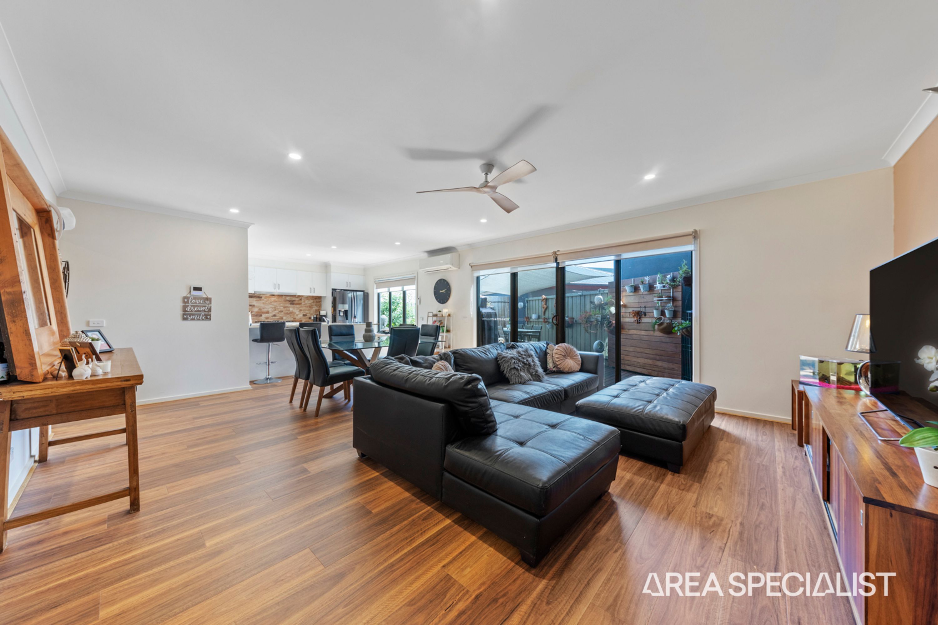 58 Armidale Drive, Pakenham - Thumbnail 5