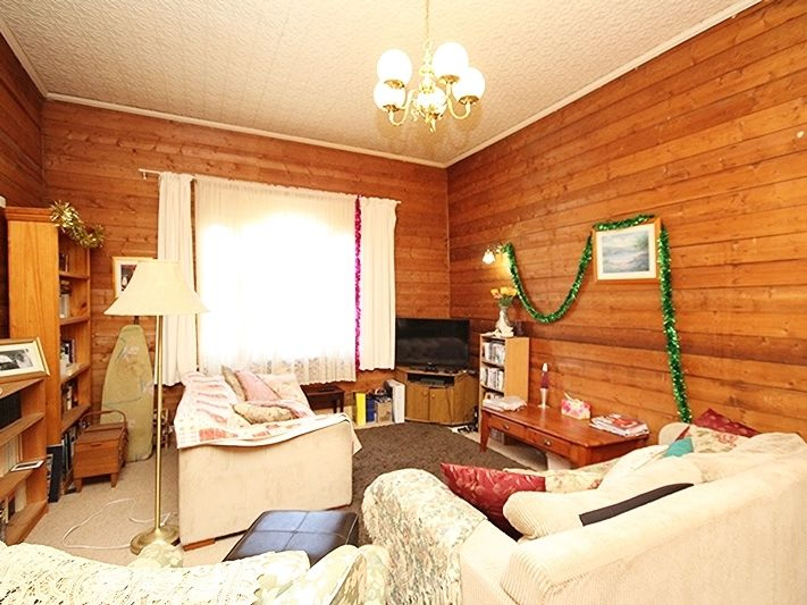 76 Lyle Street, Warracknabeal VIC 3393, Warracknabeal - Thumbnail 2
