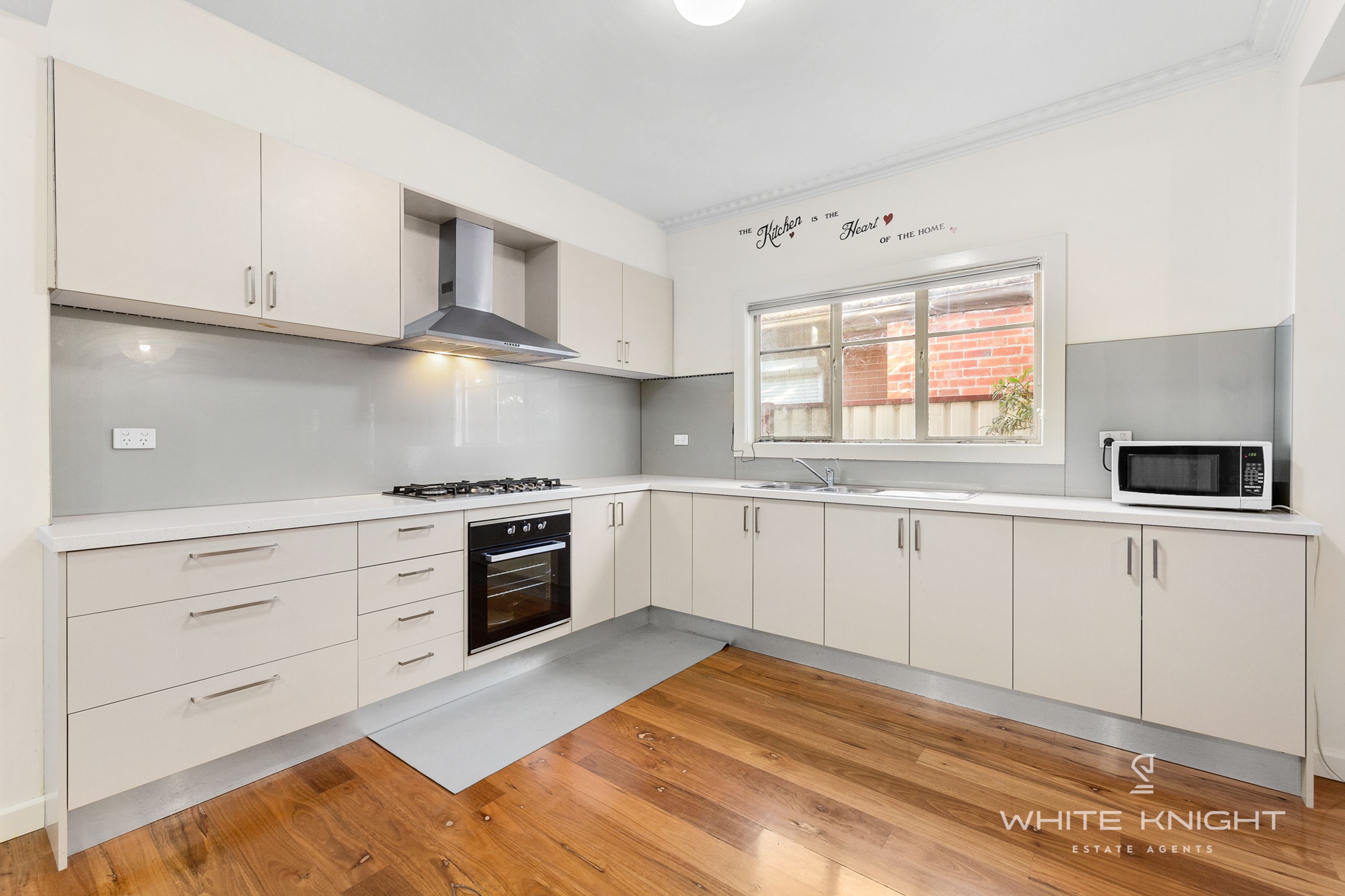 8 Beaver Street, St Albans VIC 3021, St Albans - Thumbnail 3