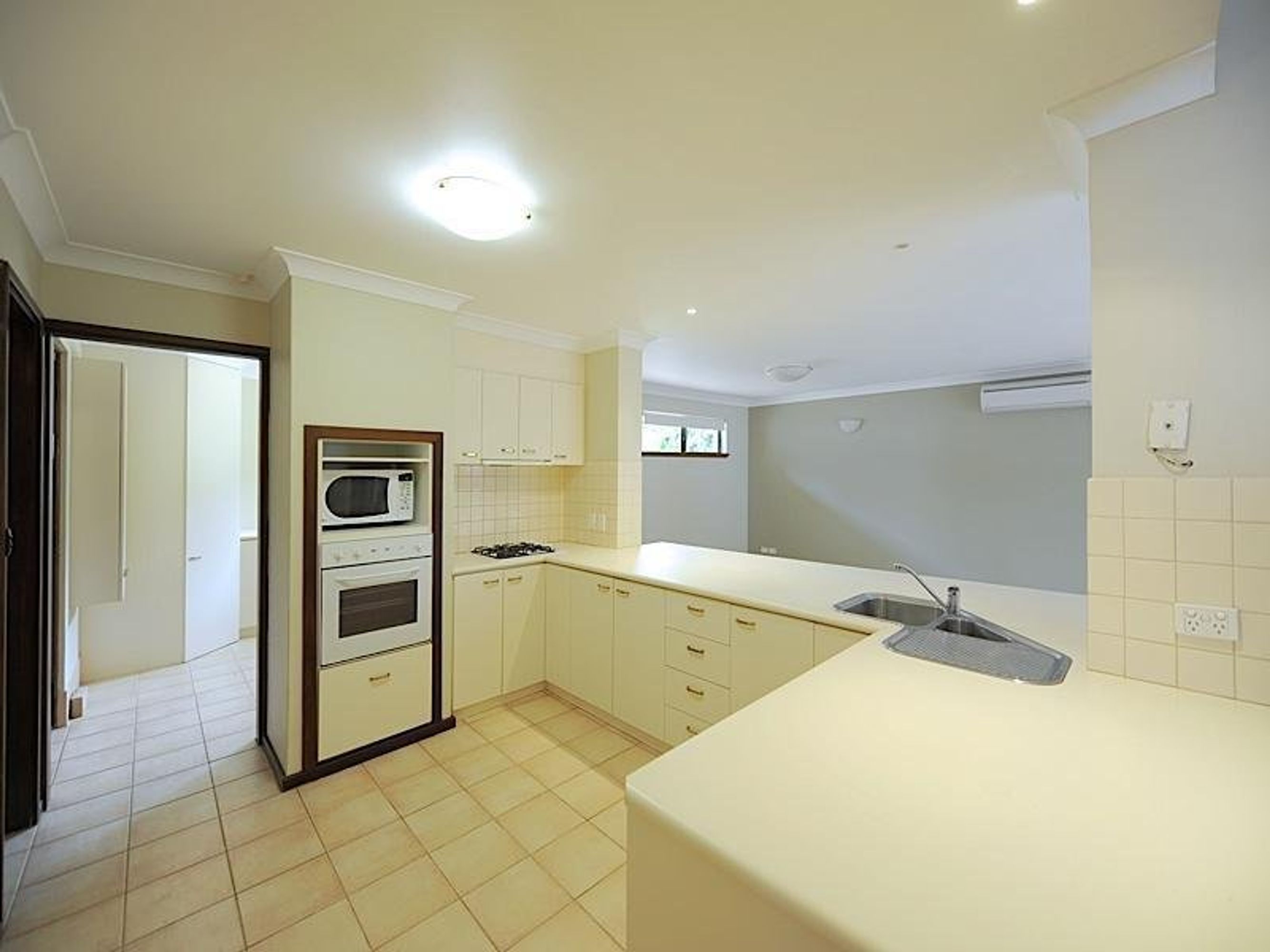 28 Highbridge Way, Karrinyup, WA 6018, Karrinyup - Thumbnail 3