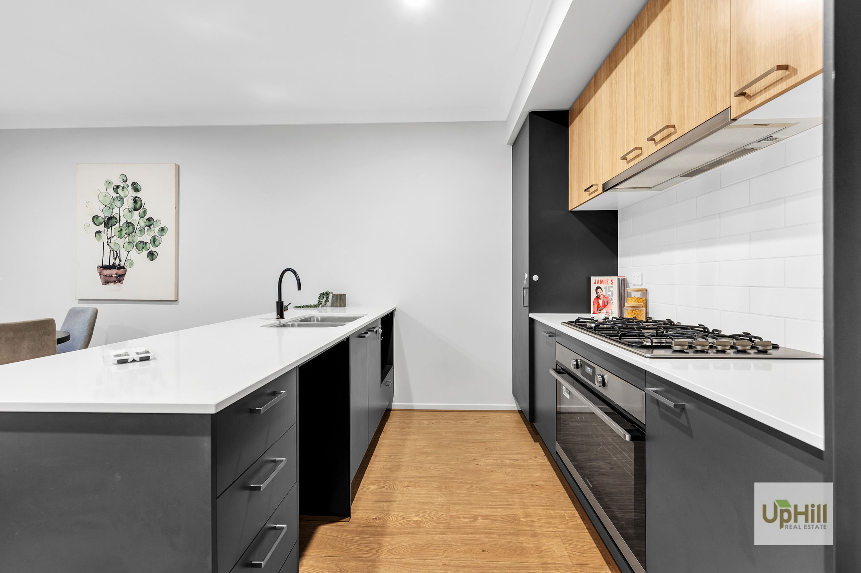 50 Alexander Boulevard, Clyde North - Thumbnail 3