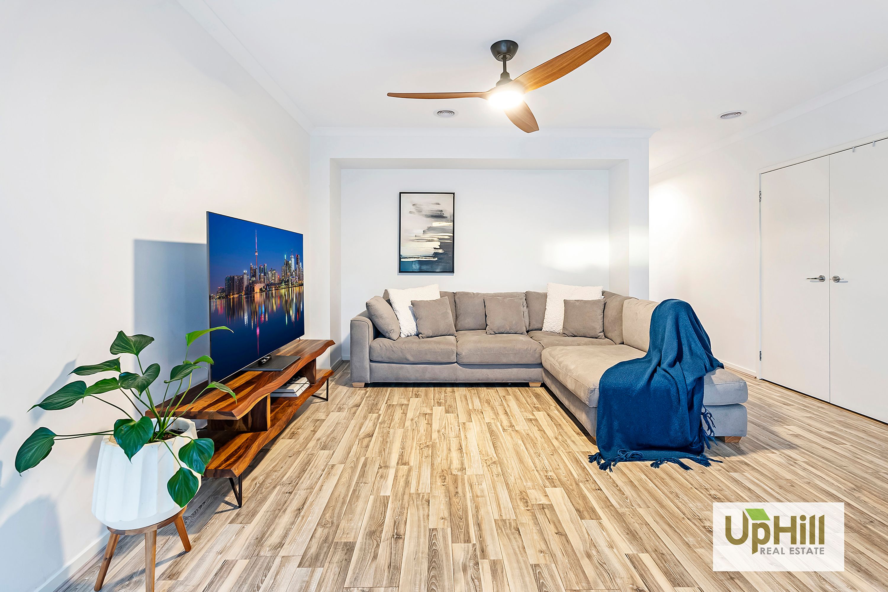 2 Talmalmo Lane, Clyde North - Thumbnail 2