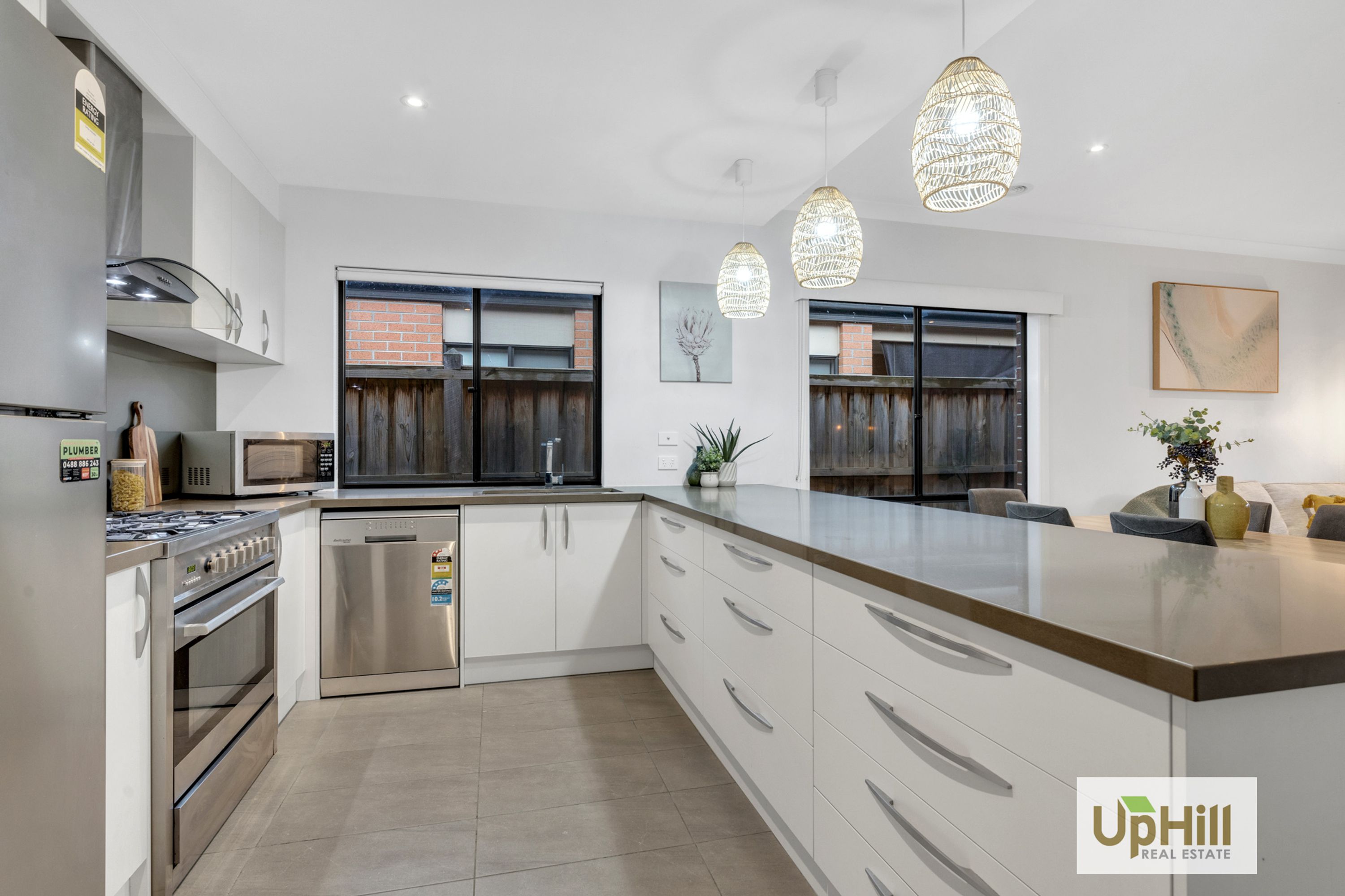 11 Langshan Road, Clyde North - Thumbnail 6
