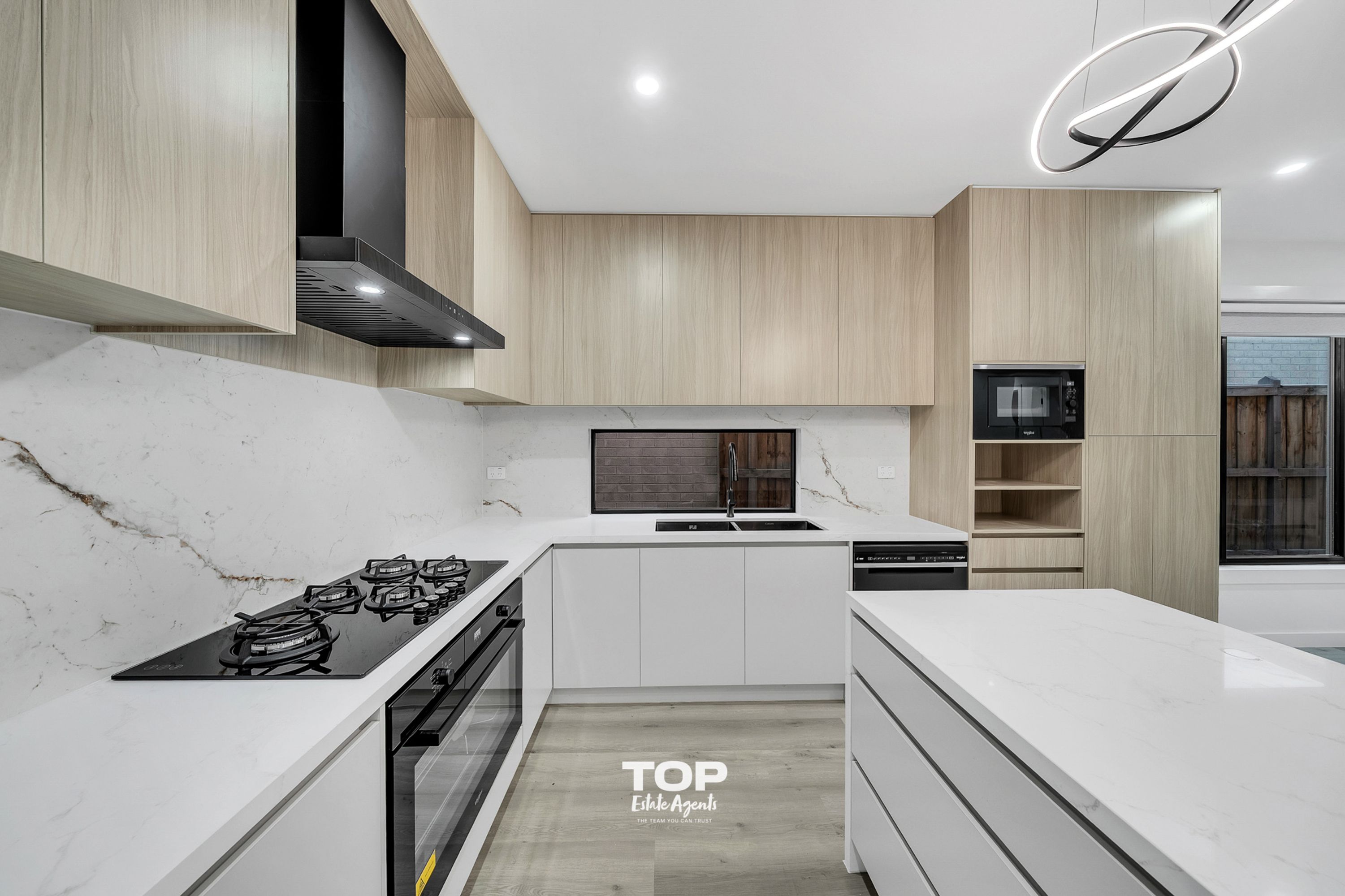 13 Celevan Street, Clyde North - Thumbnail 3