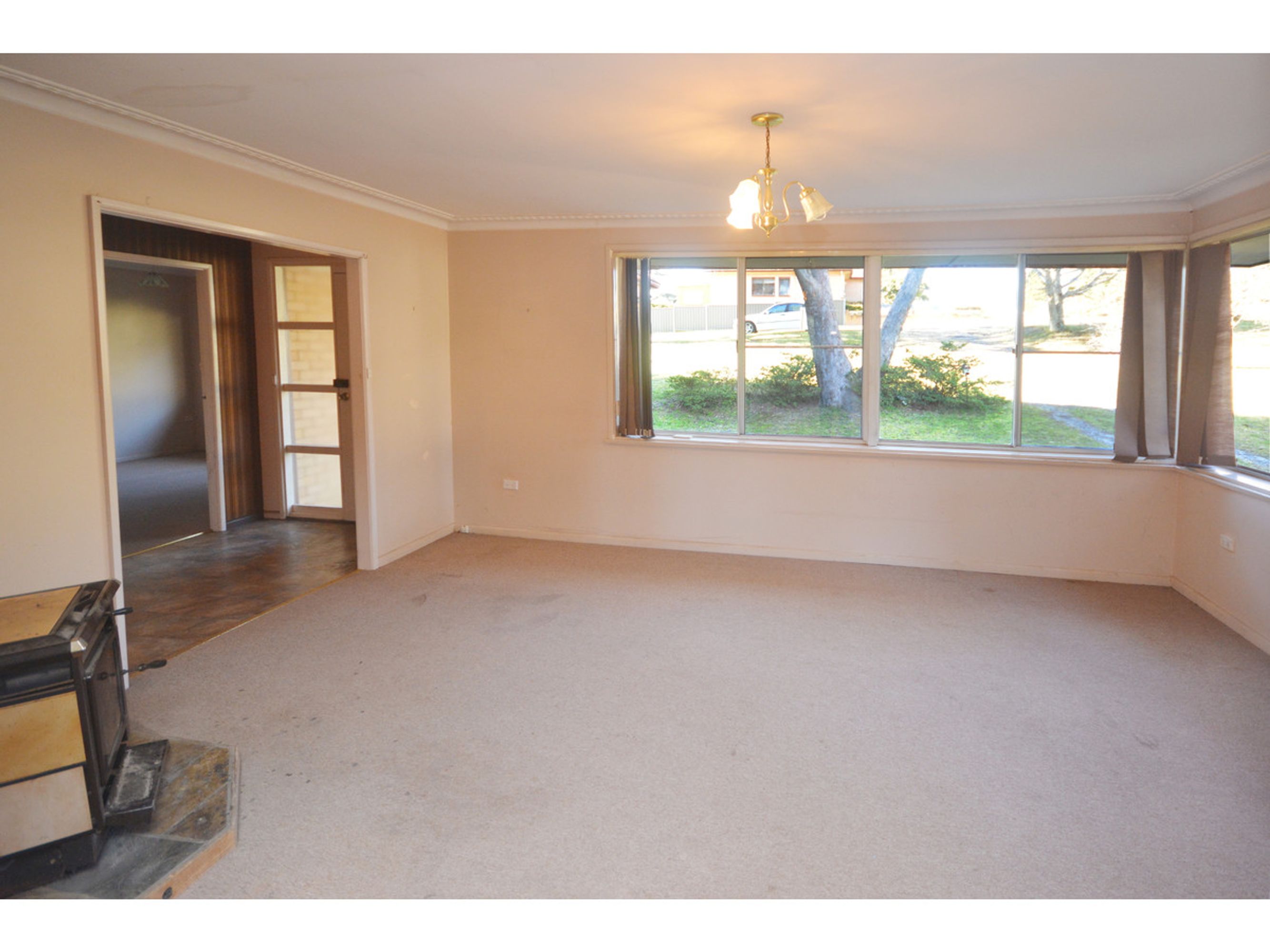76 Albion Street, Katoomba - Thumbnail 2