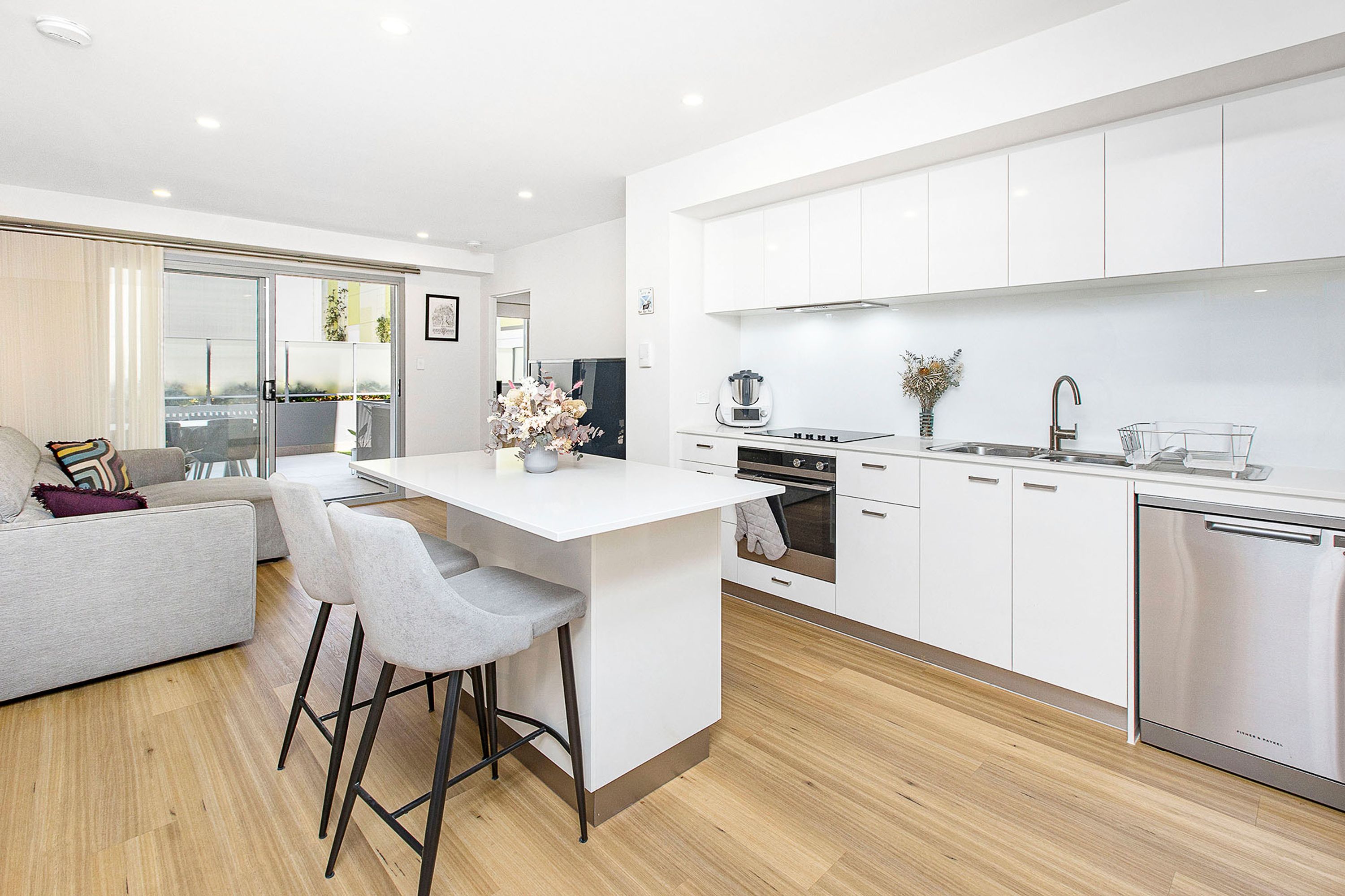 9/9/1 Kennedy Street, Maylands - Image 1