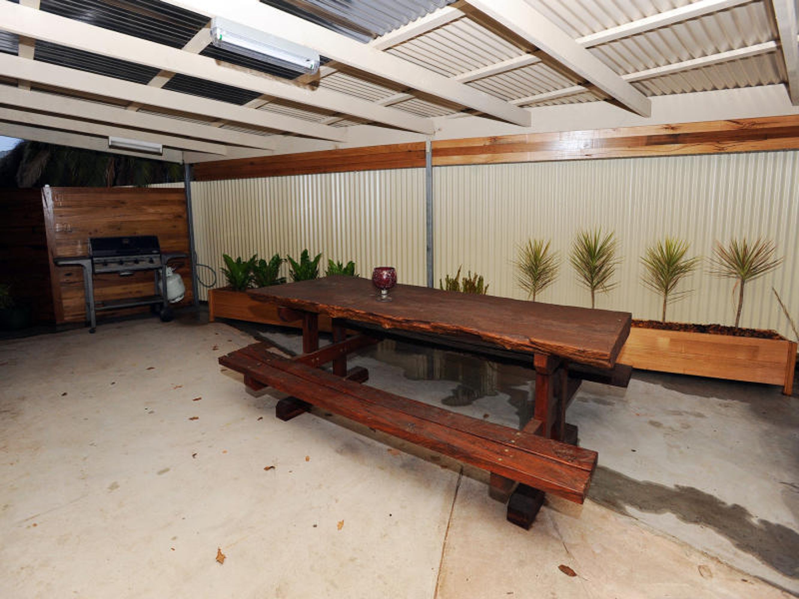 16 Centenary Avenue, Horsham VIC 3400, Horsham - Thumbnail 2