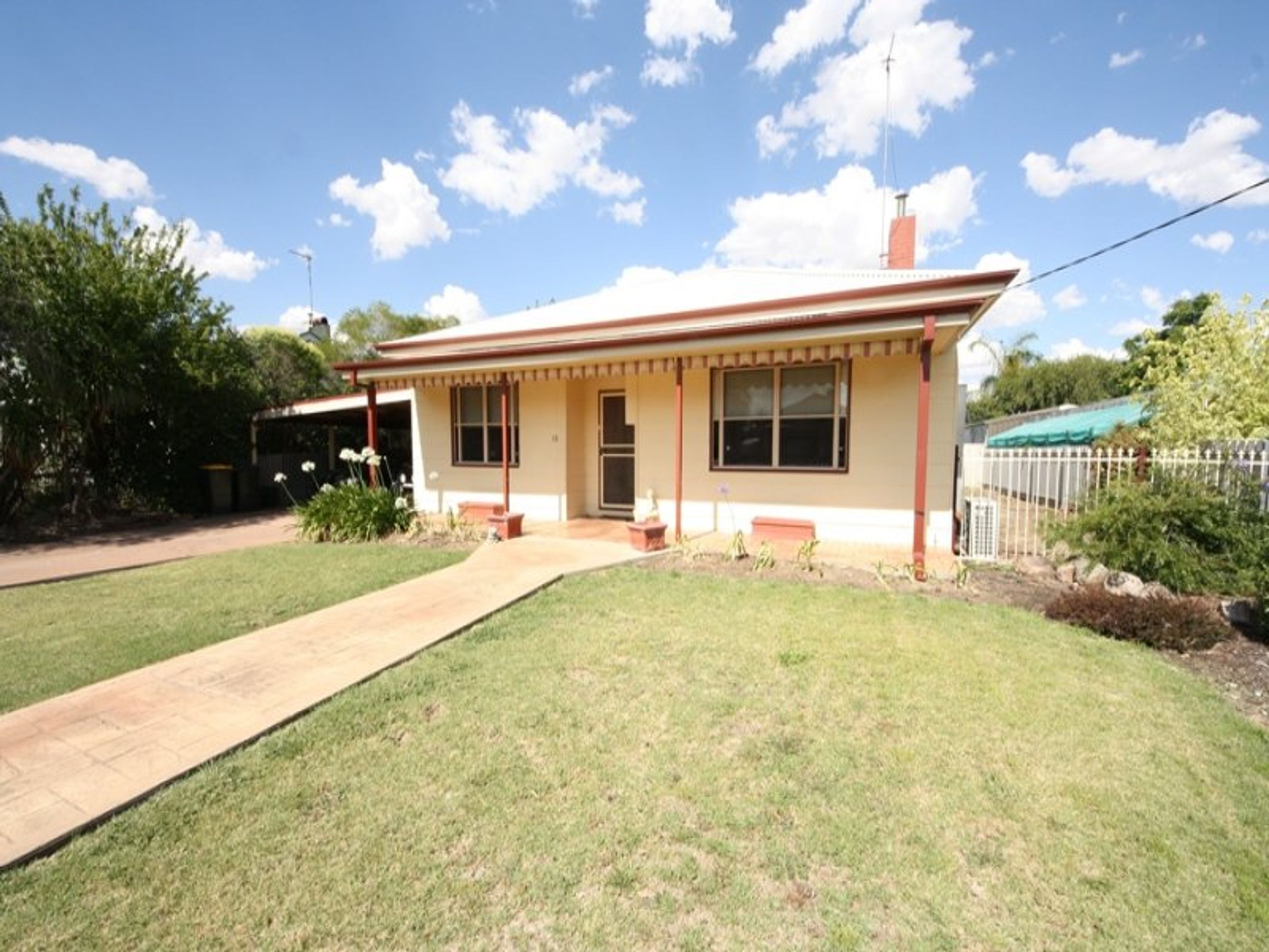 15 Gardenia Street, Horsham VIC 3400