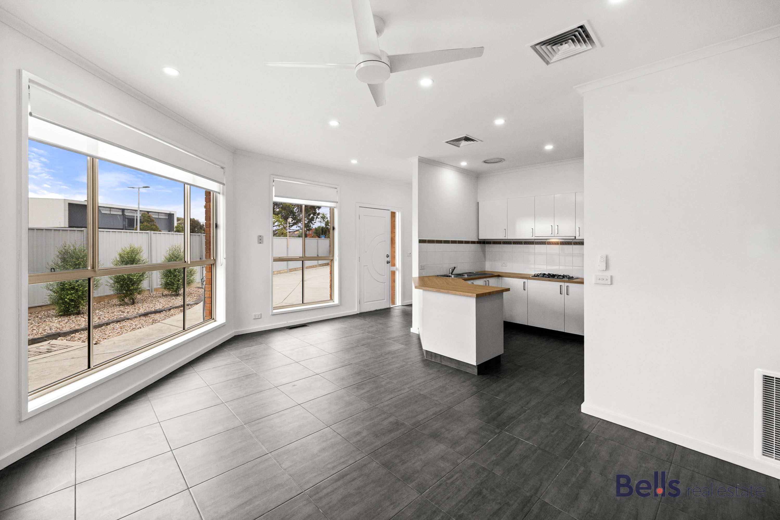 2/25 Lachlan Road, Sunshine West - Thumbnail 4