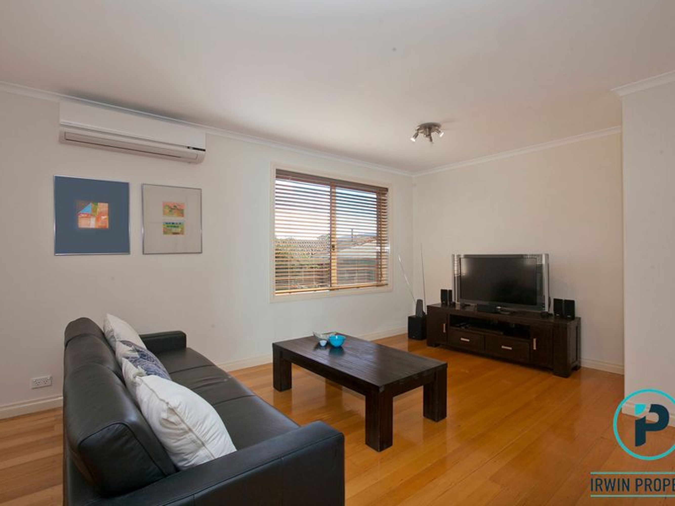 8 Charlton Crescent, Gordon - Thumbnail 5