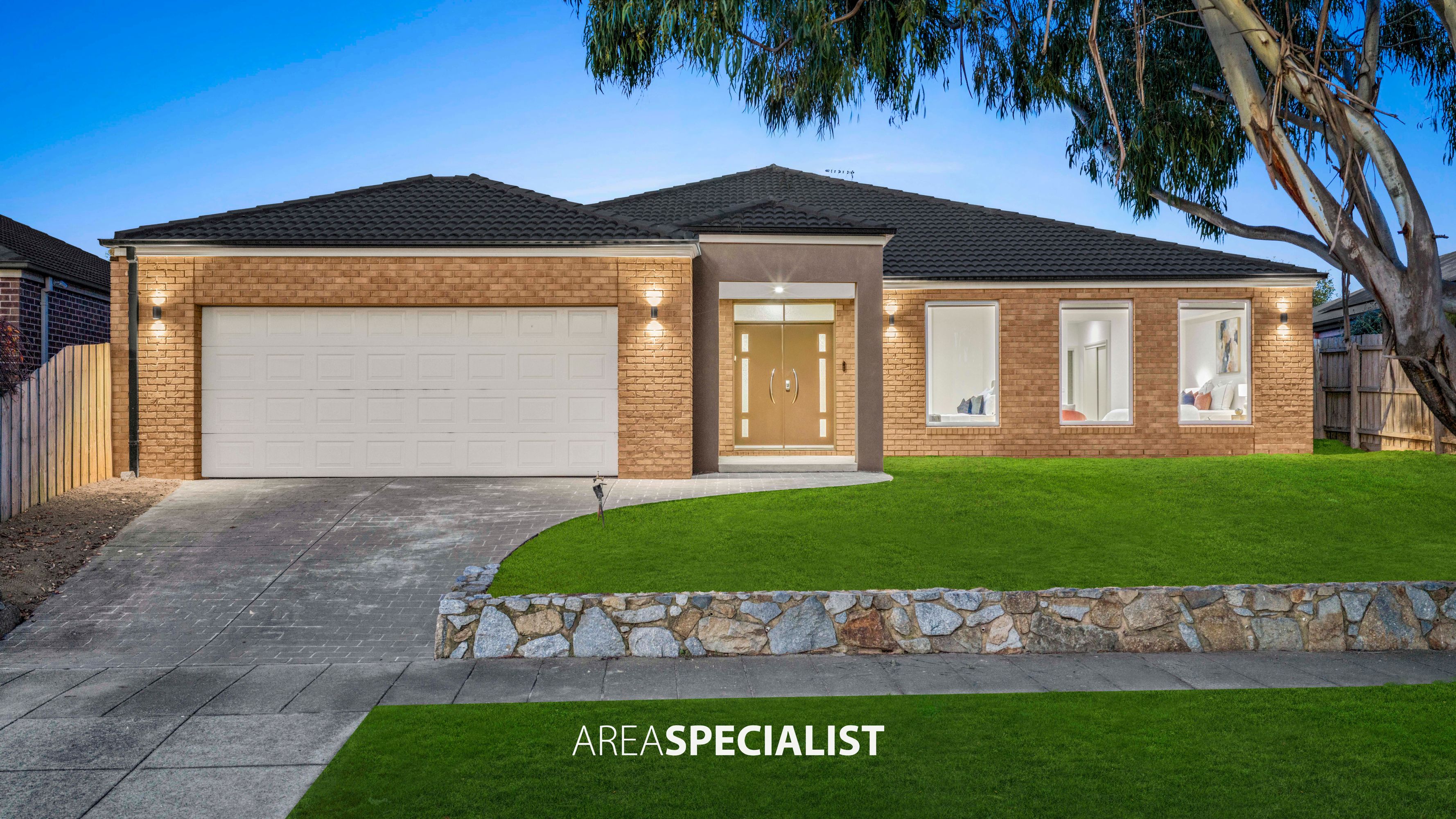 44 Franklin Parade, Lynbrook, Lynbrook - Image 1