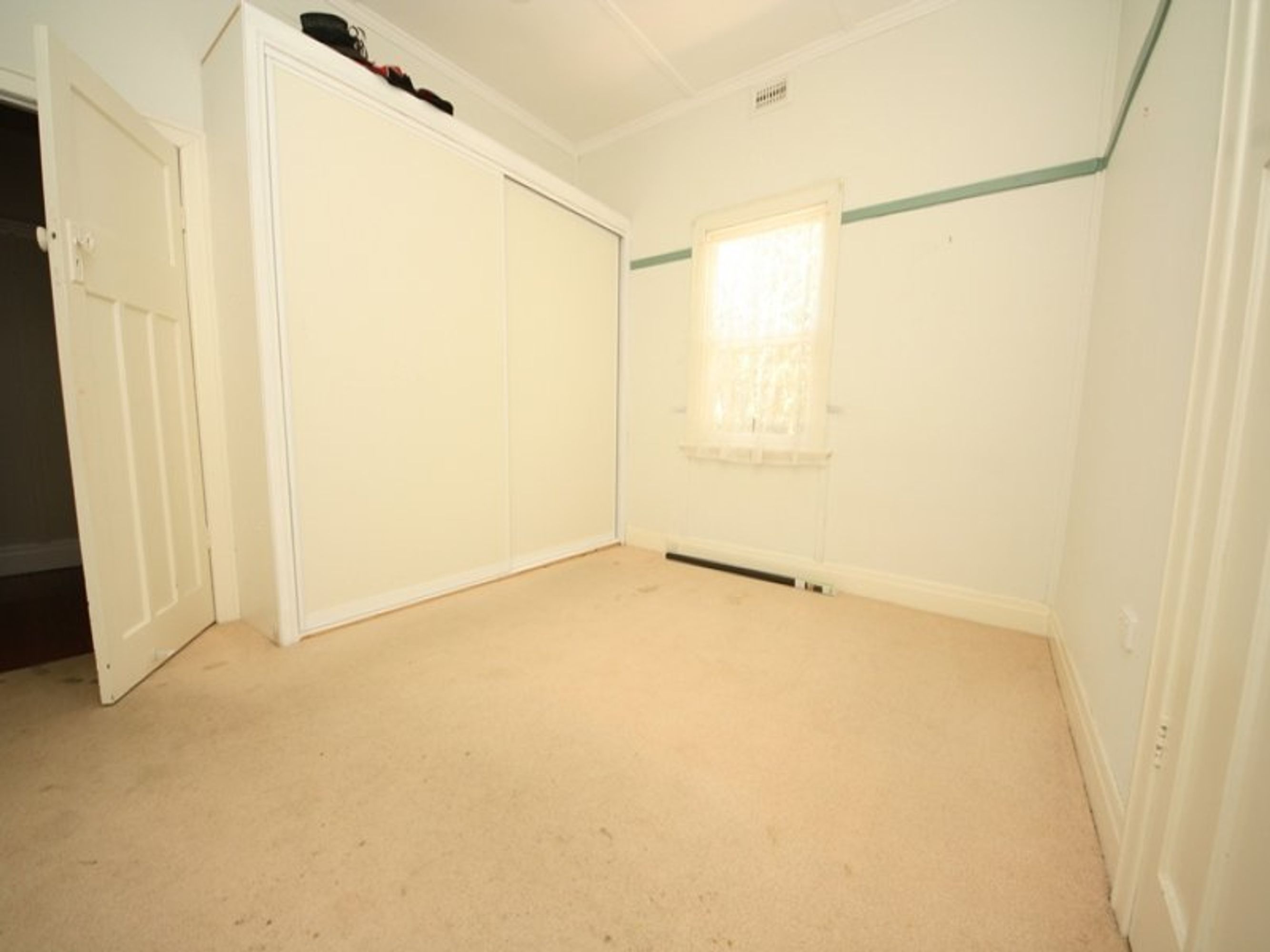 10 Gardenia Street, Horsham VIC 3400, Horsham - Thumbnail 6