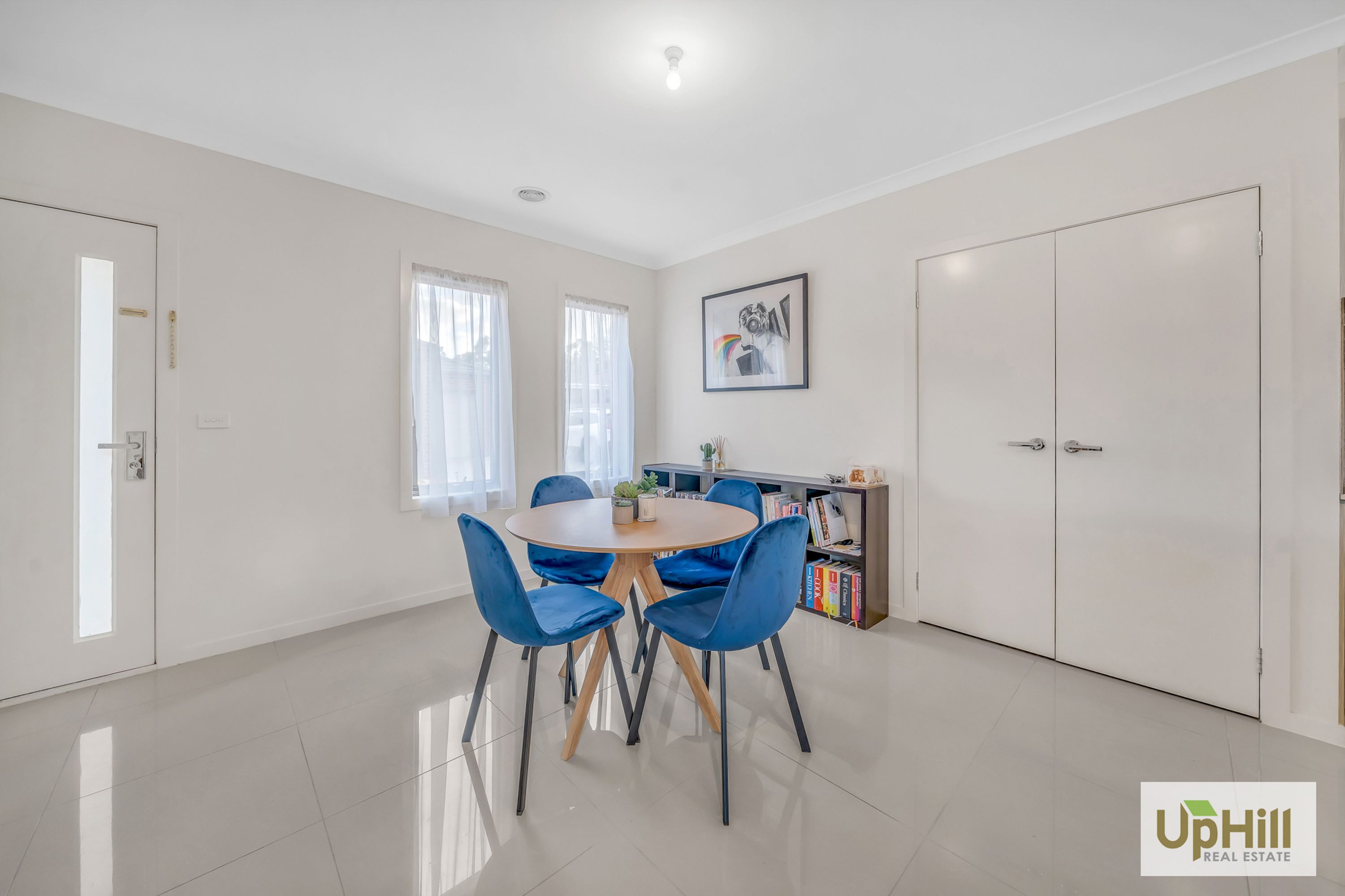 5 CREEKTON CLOSE, Pakenham - Thumbnail 4