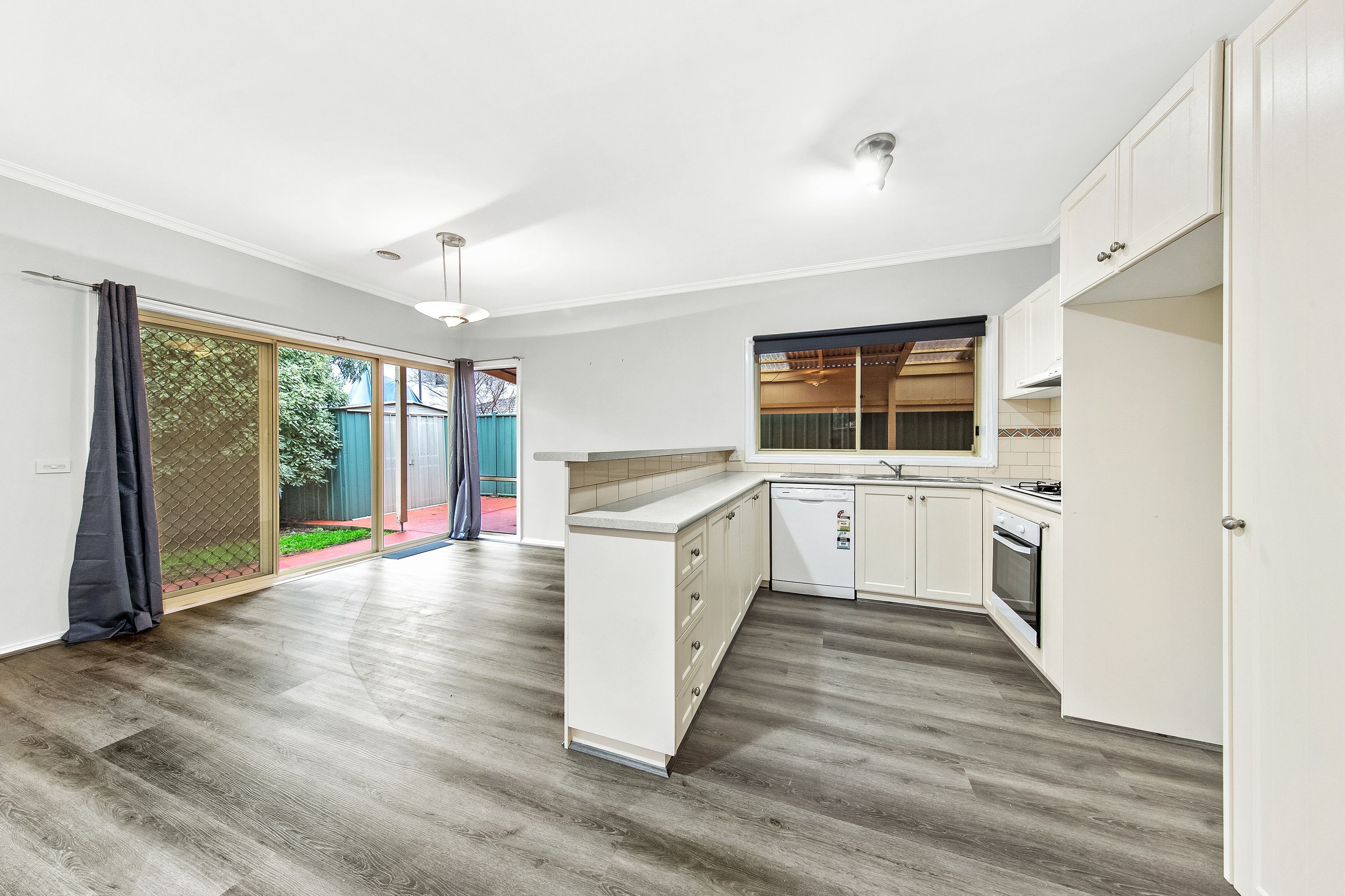 5 Madras Lane, Caroline Springs VIC 3023, Caroline Springs - Thumbnail 5