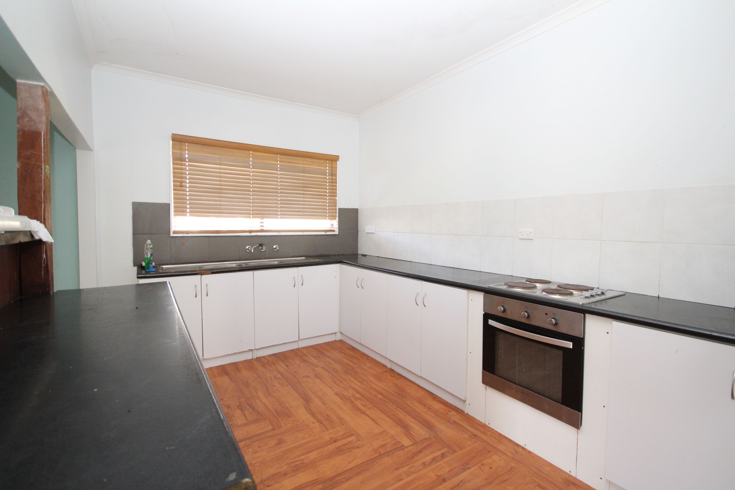 16 Simpson Avenue, Rupanyup VIC 3388, Rupanyup - Thumbnail 4