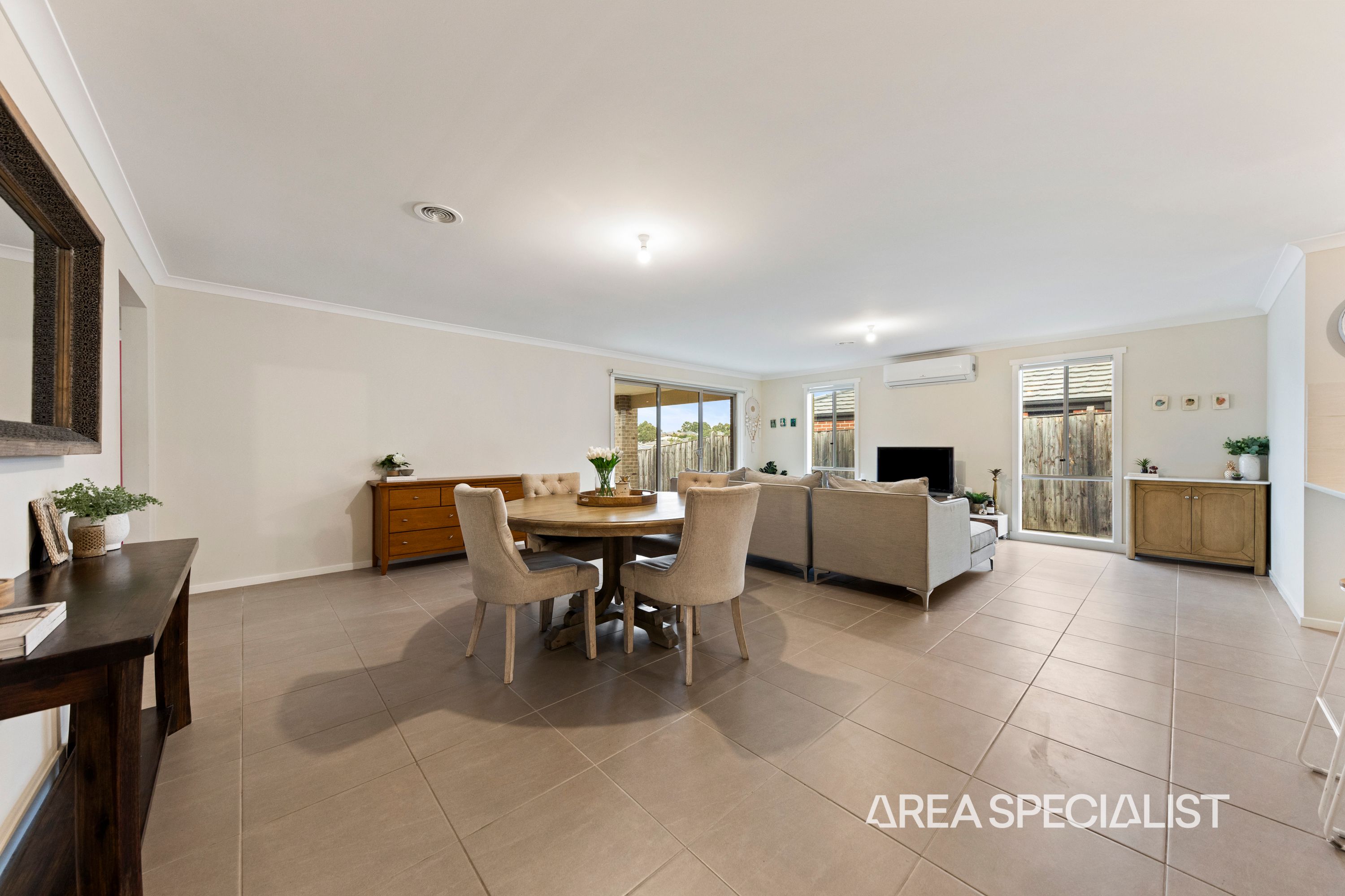 41 Meadowlea Crescent, Pakenham - Thumbnail 4