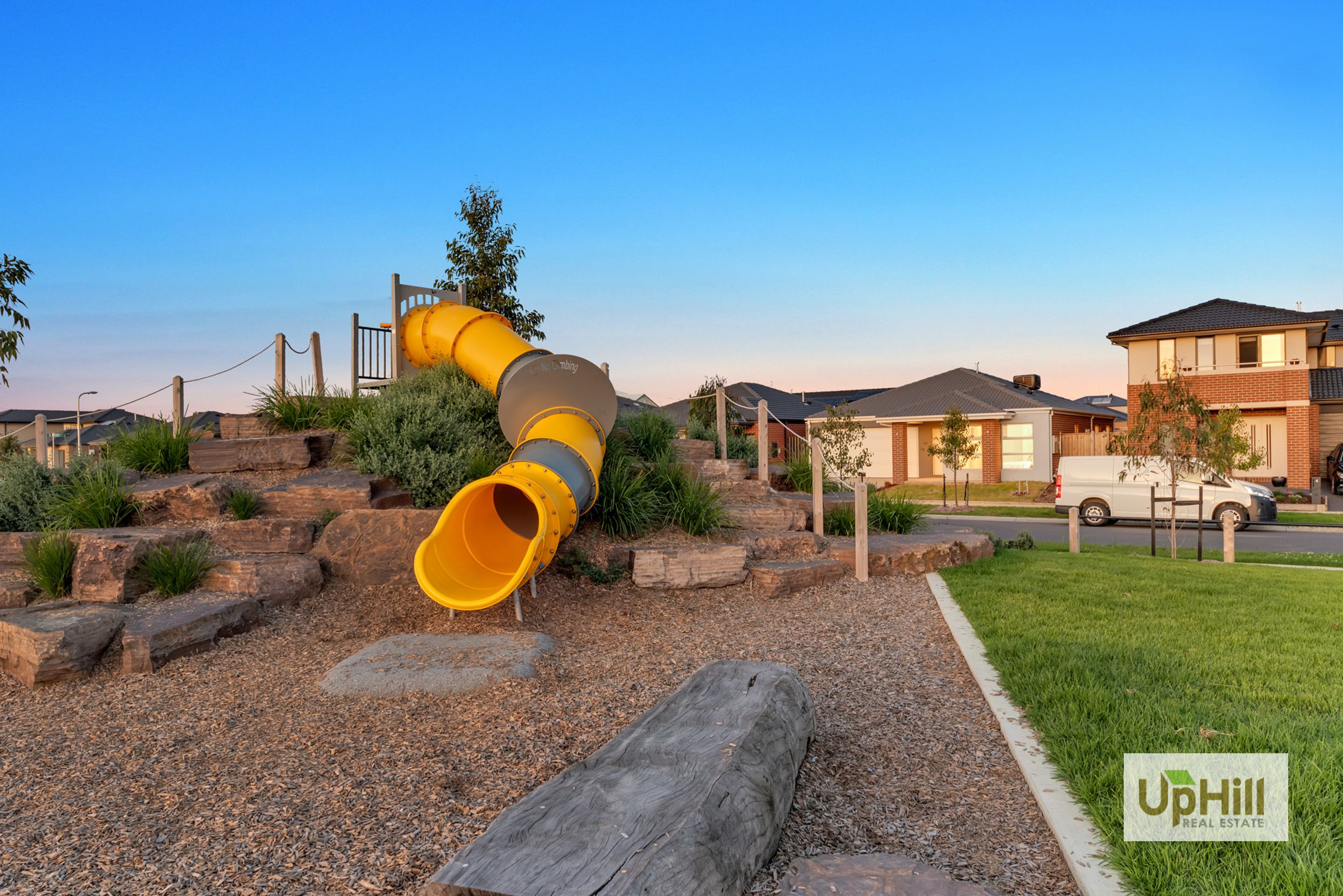 6 Clamoroso Drive, Clyde North - Thumbnail 3