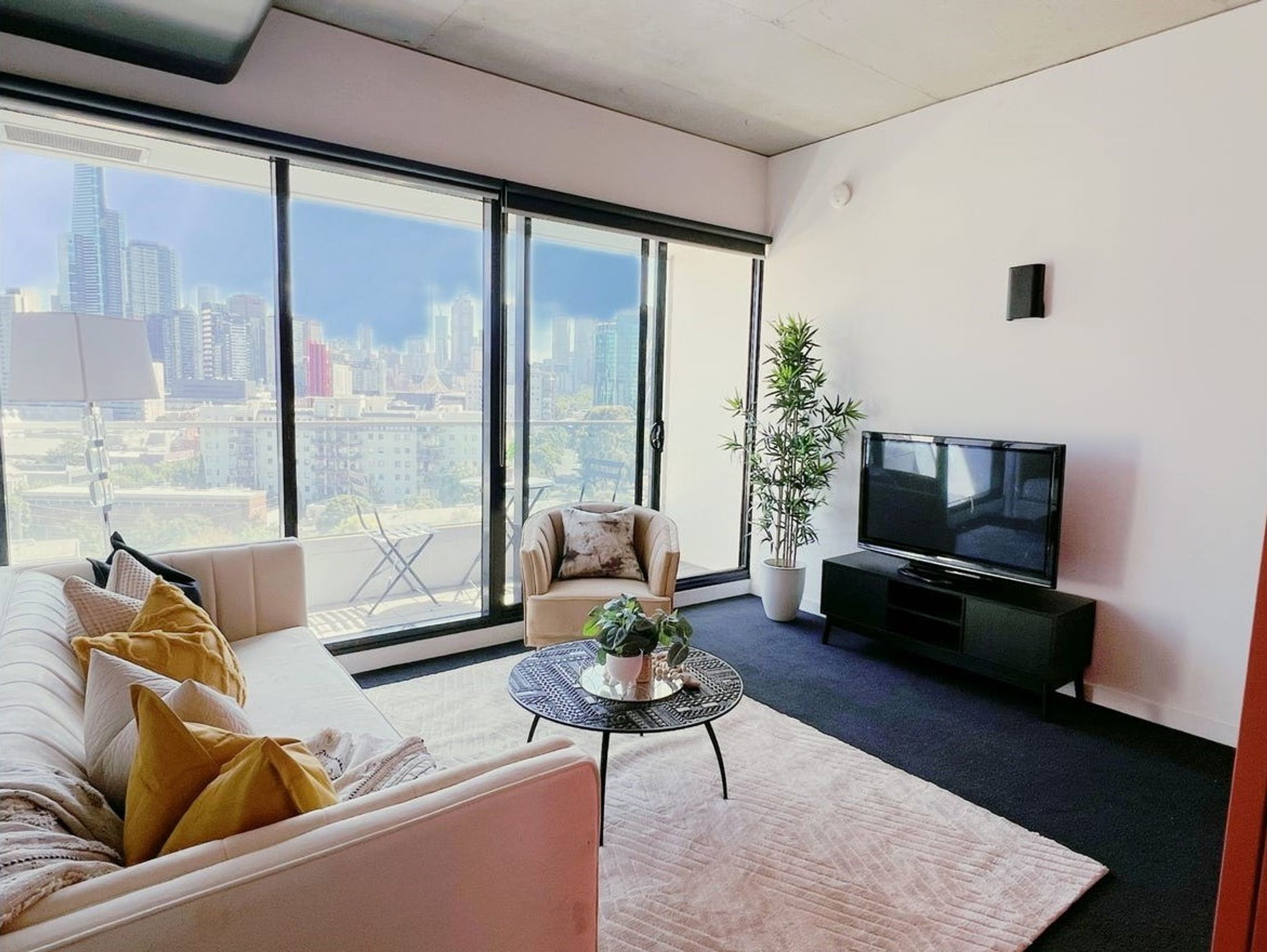 908/65 Coventry Street, Southbank - Thumbnail 4