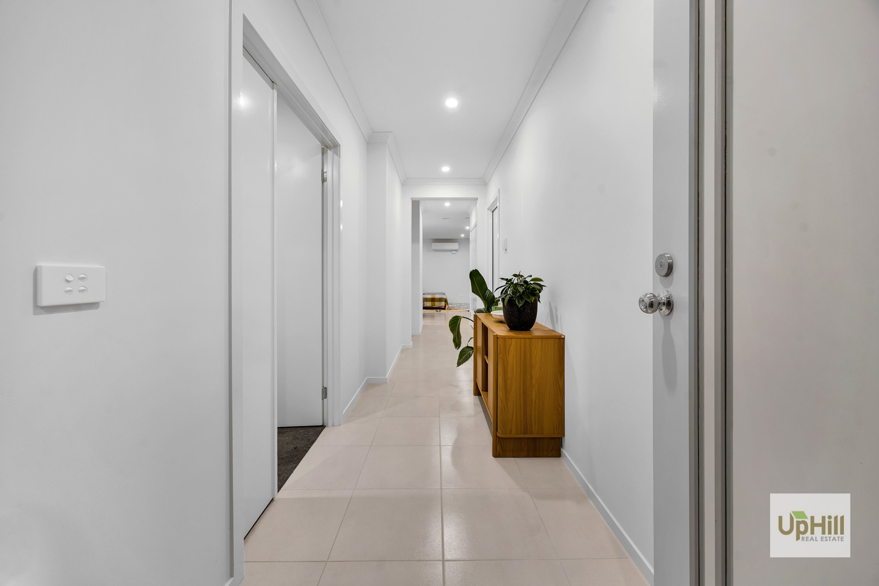 7 Tintern Street, Clyde North - Thumbnail 2