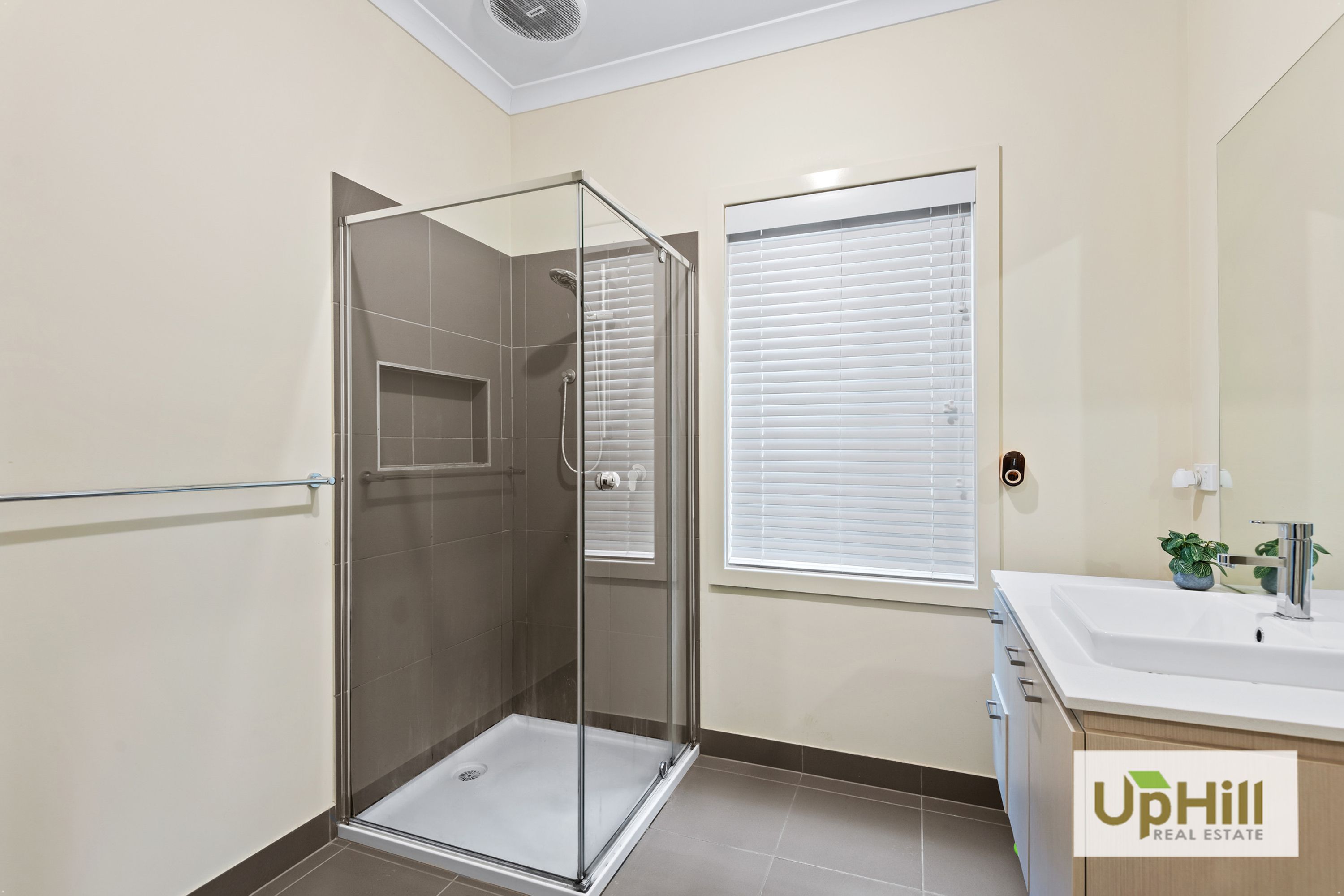 22 Gossamer Way, Narre Warren South - Thumbnail 4