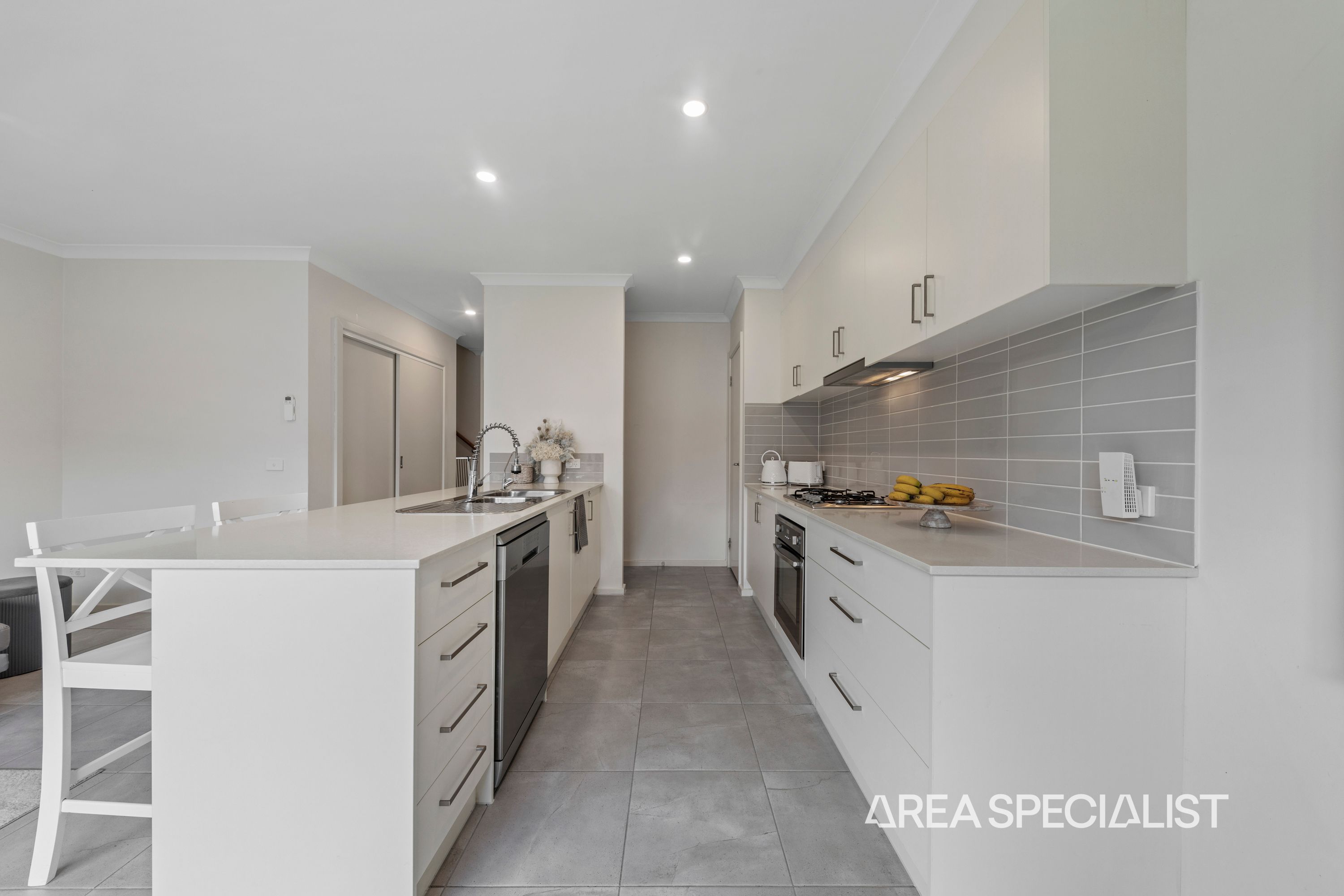 32 Armidale Drive, Pakenham - Thumbnail 7