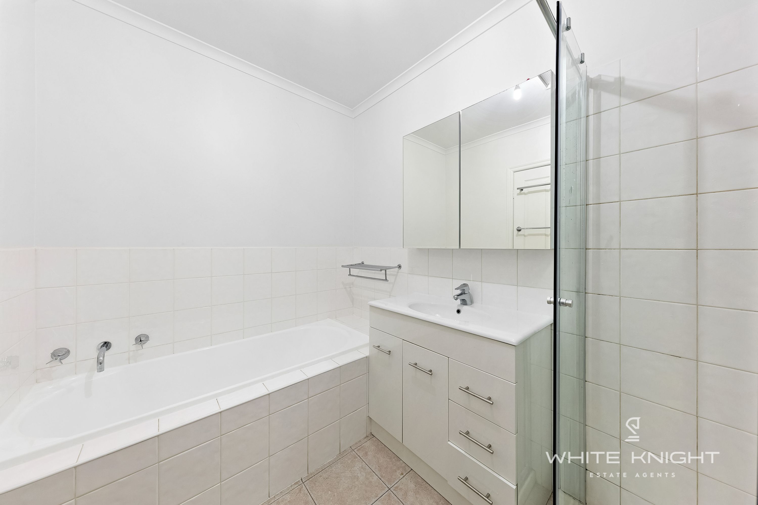 8 Milton Avenue, St Albans VIC 3021, St Albans - Thumbnail 4
