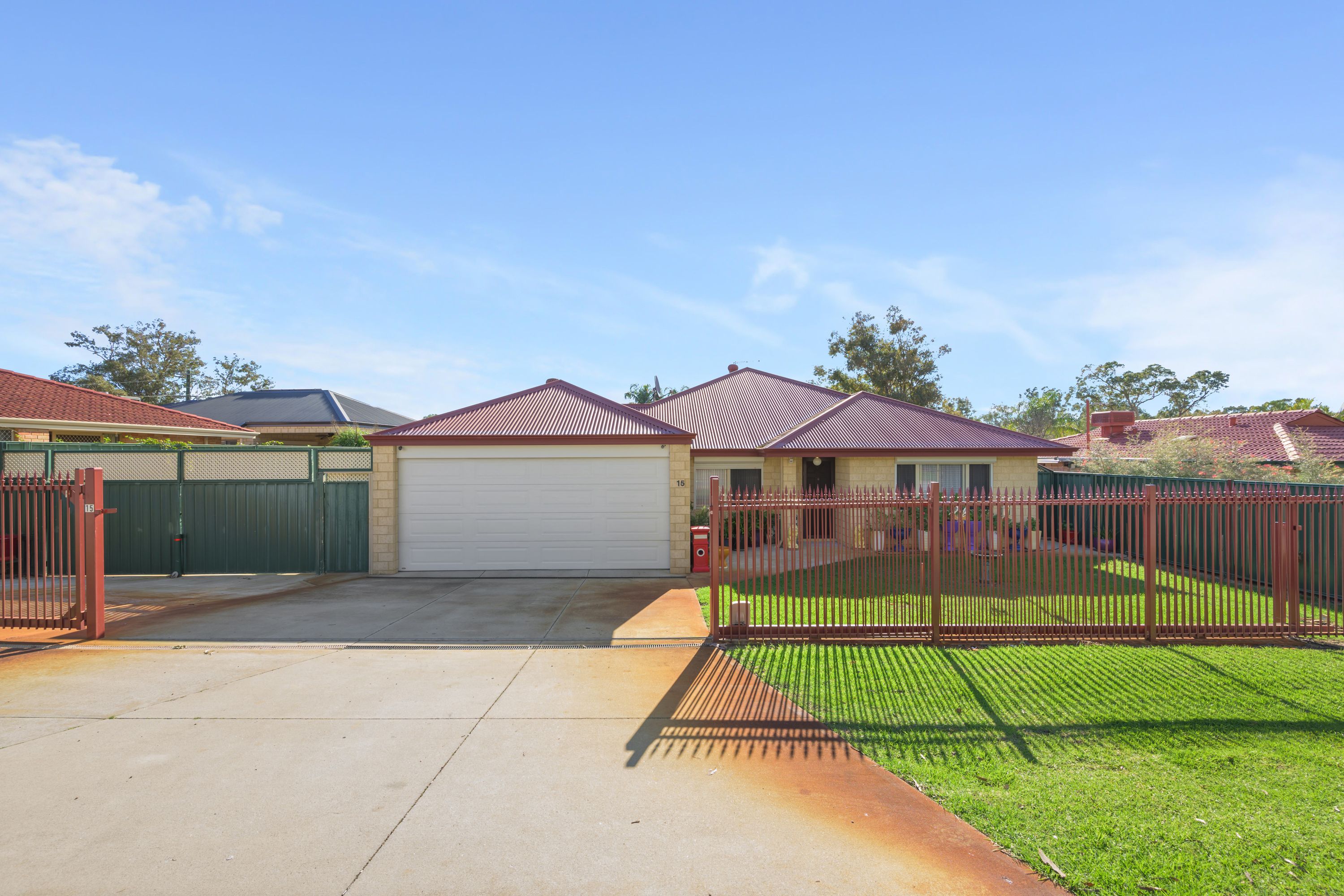 15 Eileen Street
