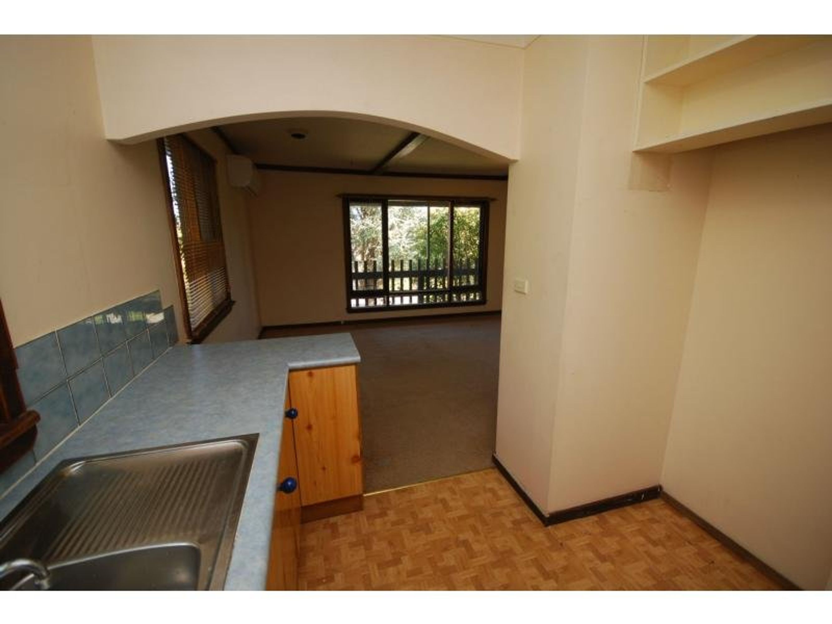 31 Cook Road, Wentworth Falls - Thumbnail 3