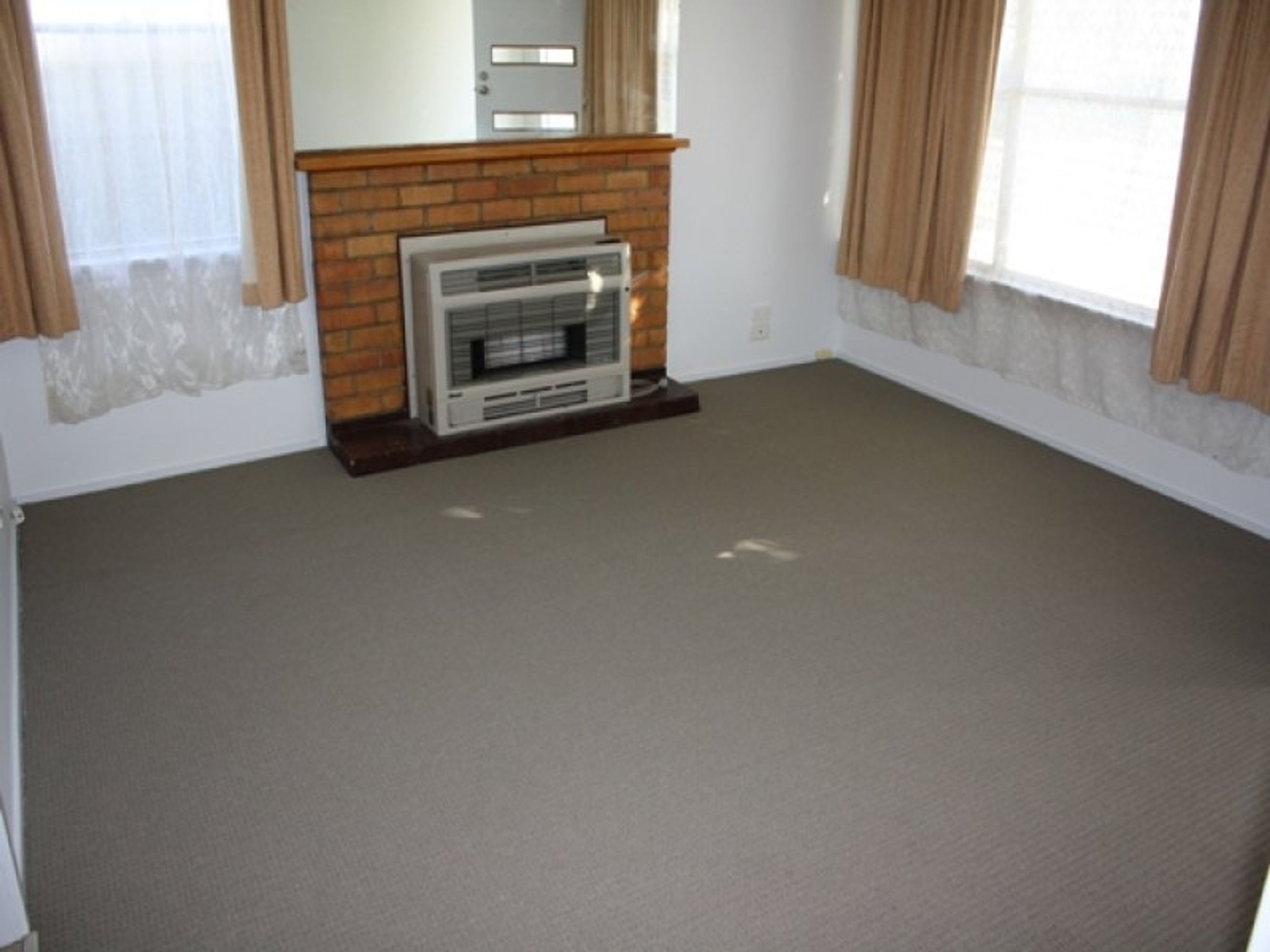 6 Hutchesson Street, Horsham VIC 3400, Horsham - Thumbnail 5