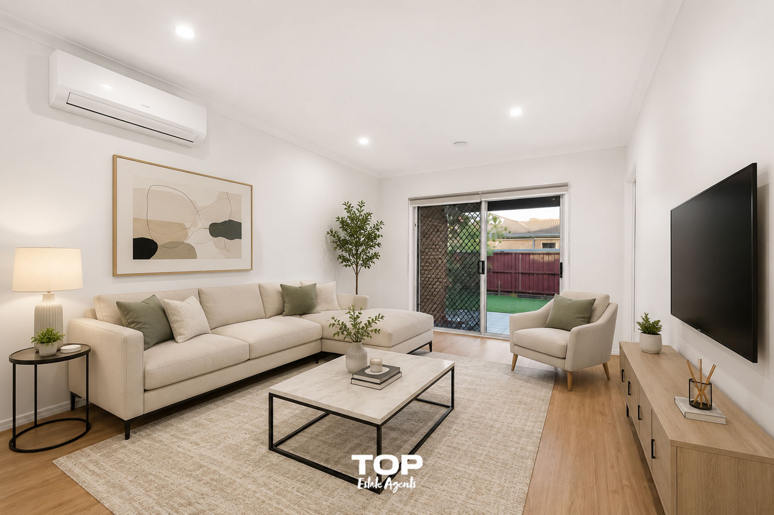 11 Orleana Way, Clyde North - Thumbnail 3