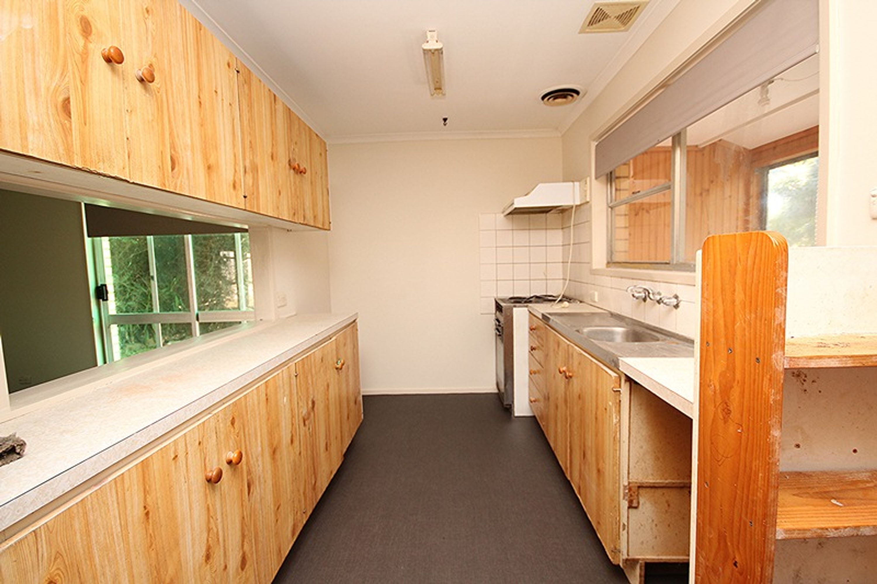 13 Forsyth Avenue, Horsham VIC 3400, Horsham - Thumbnail 2