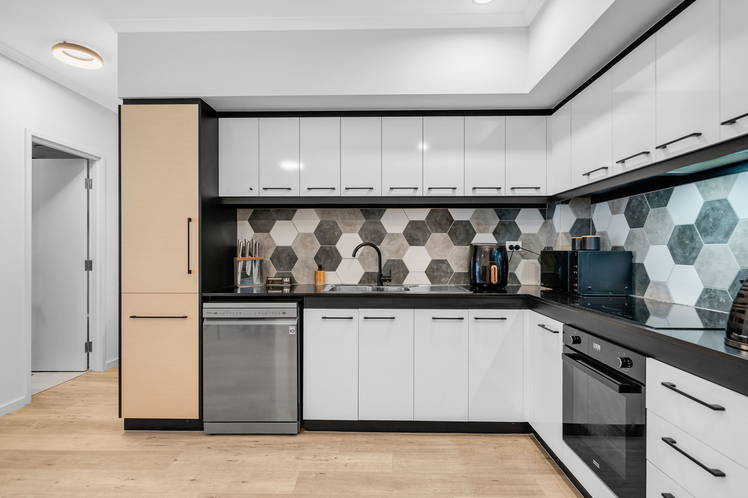 403/14 Cecil Avenue, Cannington, Cannington - Thumbnail 6