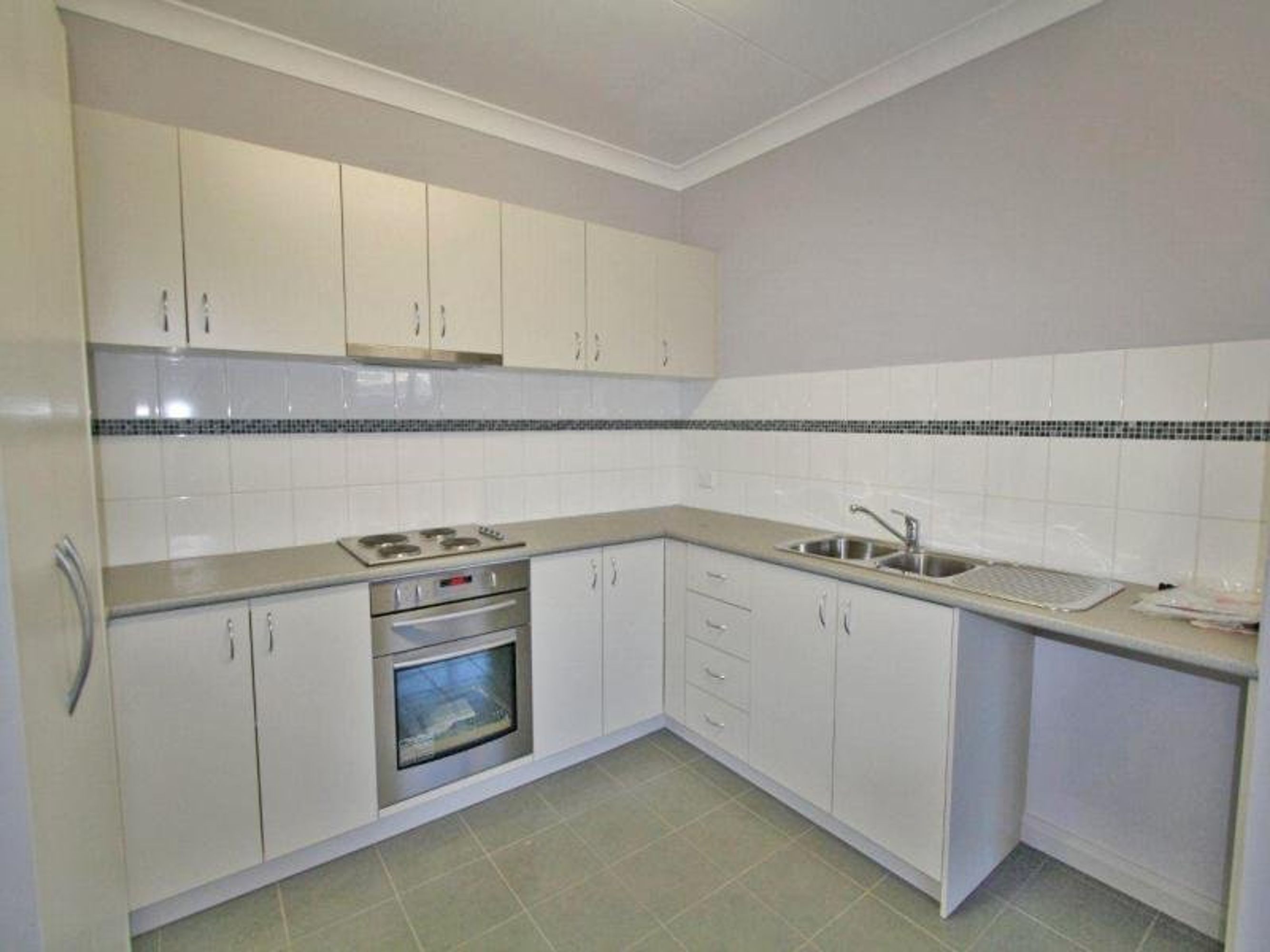 6A Godrick Place, South Hedland, South Hedland - Thumbnail 2